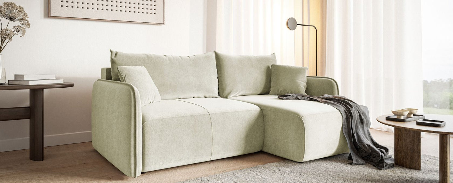 Narożnik czy sofa do małego salonu? Jak wybrać idealny mebel?