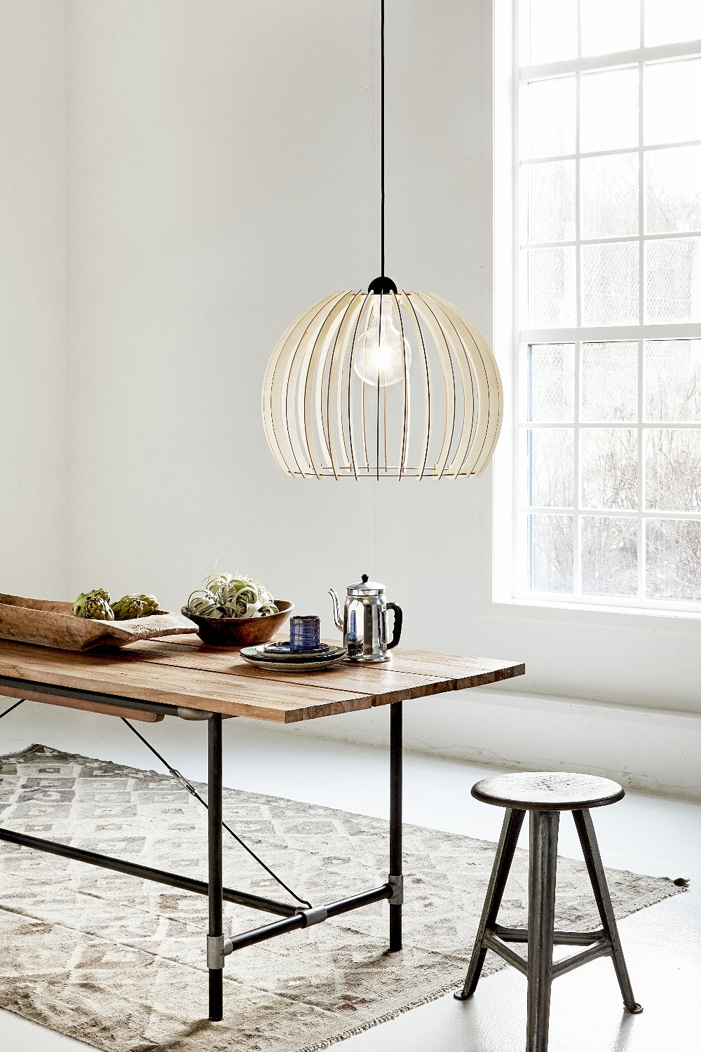 Lampa wisząca Chino średnica 40 cm drewniany ażurowy klosz
