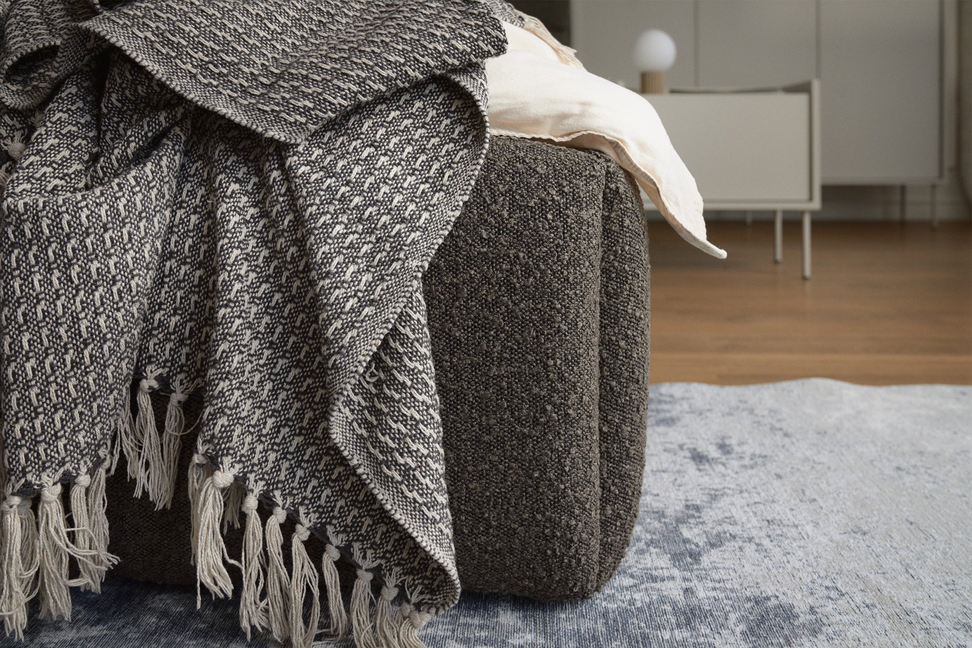 04cloudy04