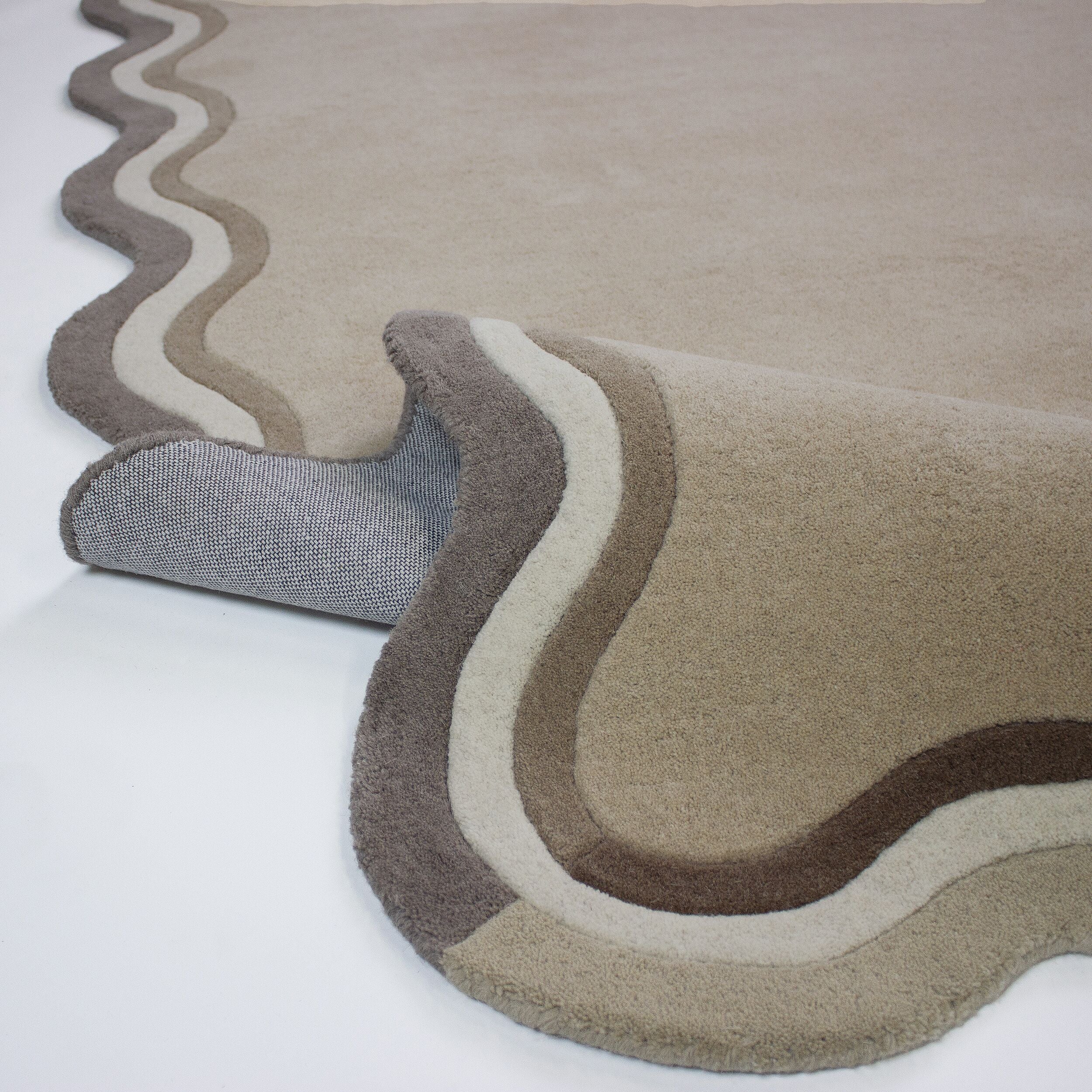 Dywan wełniany ręcznie wykonany Leo Scallop Border 200x290 cm beżowy