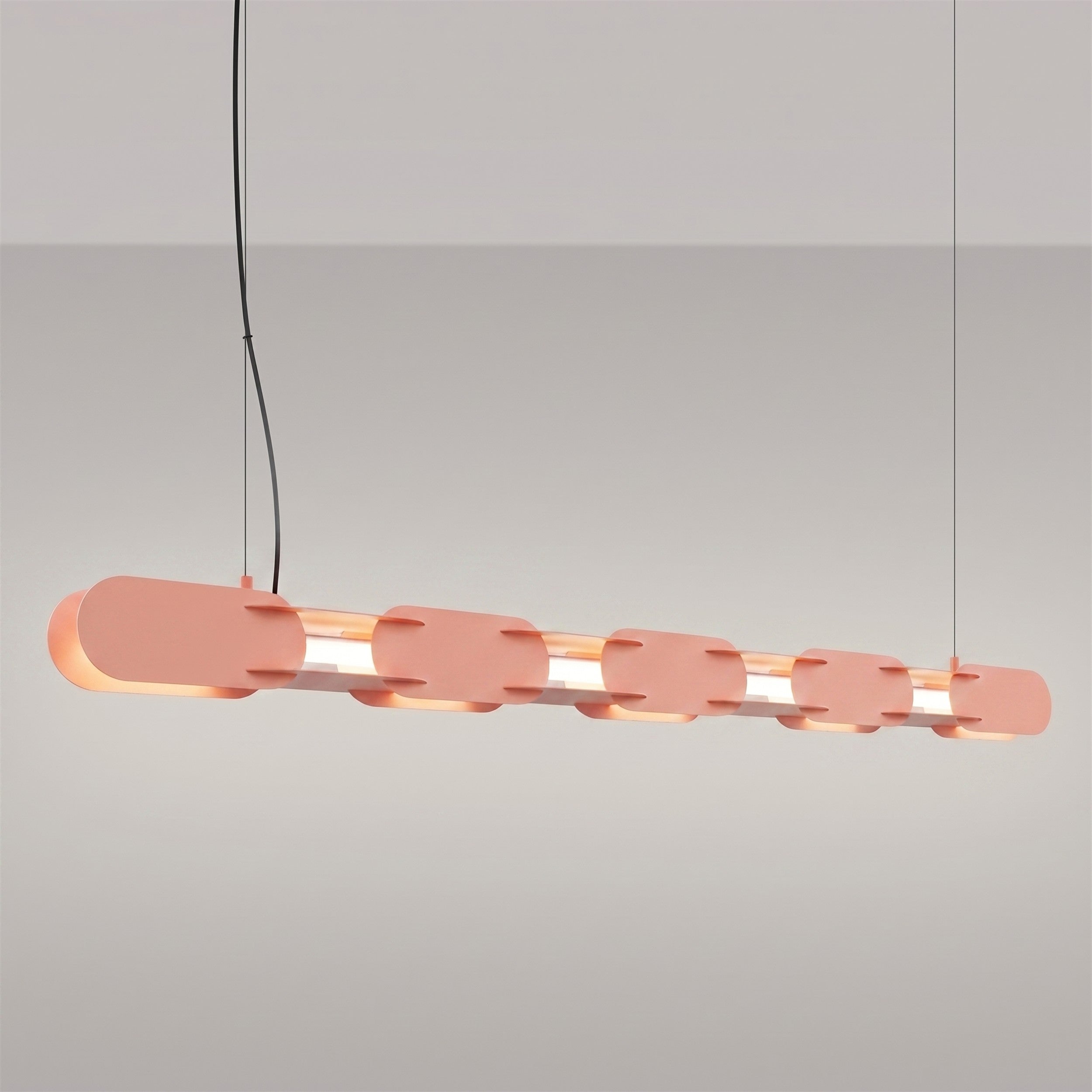 Lampa wisząca Chain 158 cm LED brzoskwiniowa