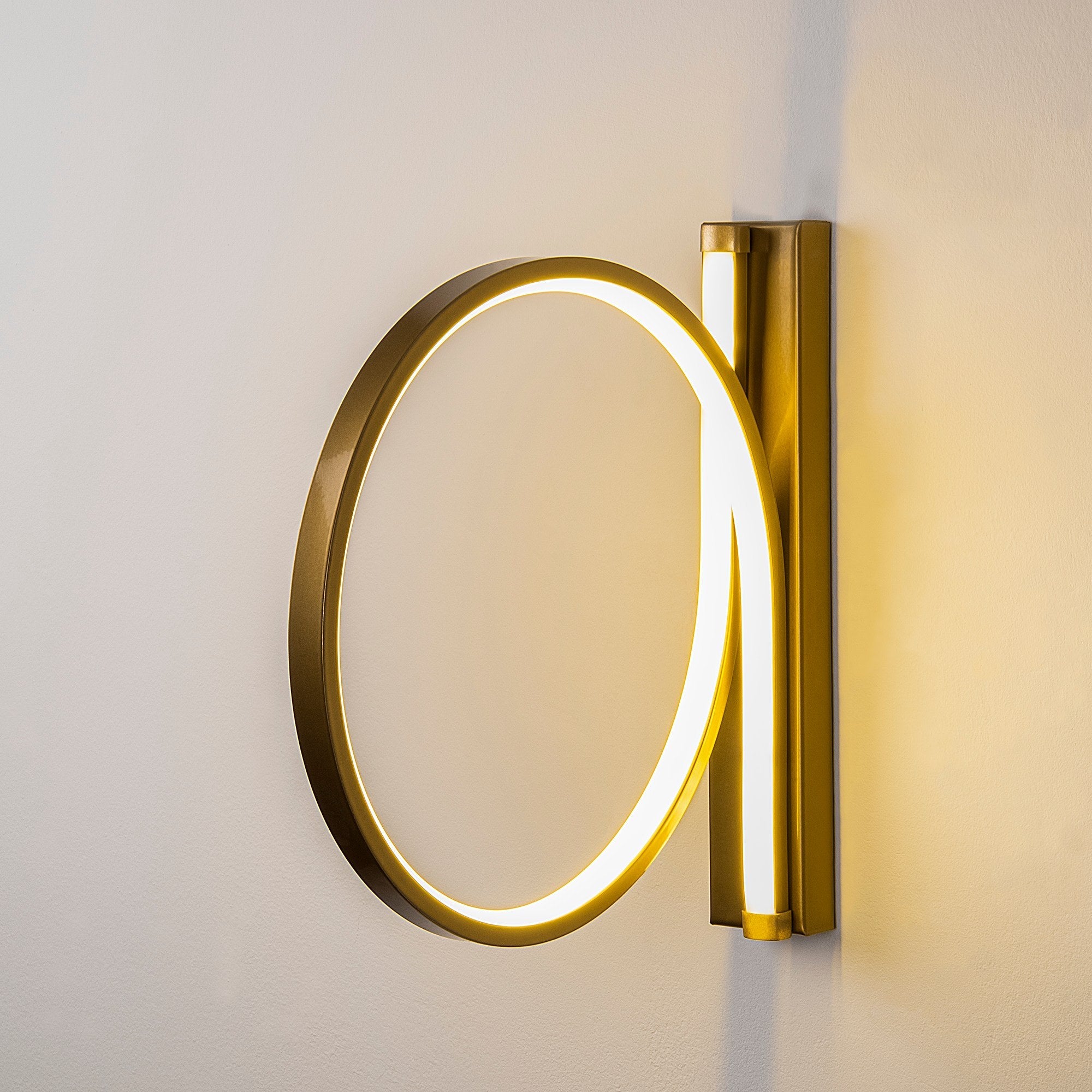 Lampa ścienna Soyally średnica 30 cm złota