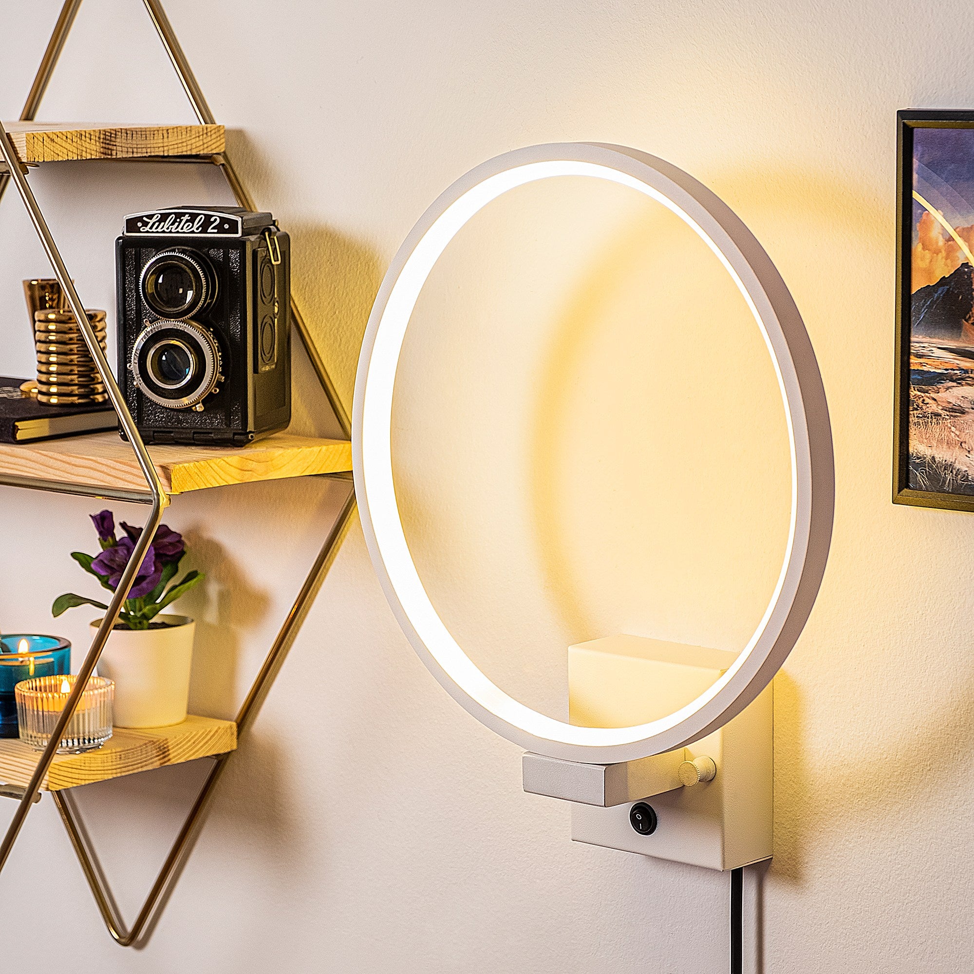 Lampa ścienna Soyally biała