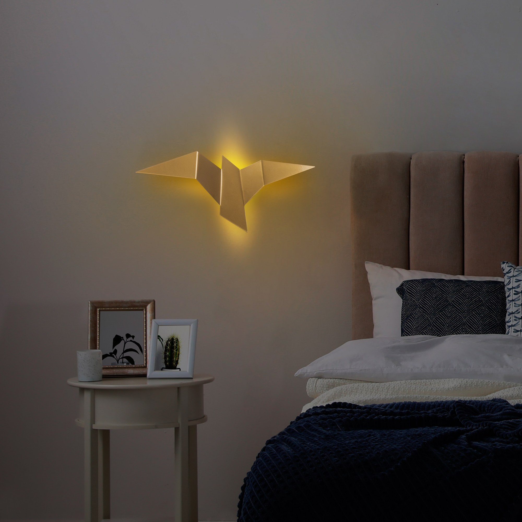 Lampa ścienna Denched 56 cm złota