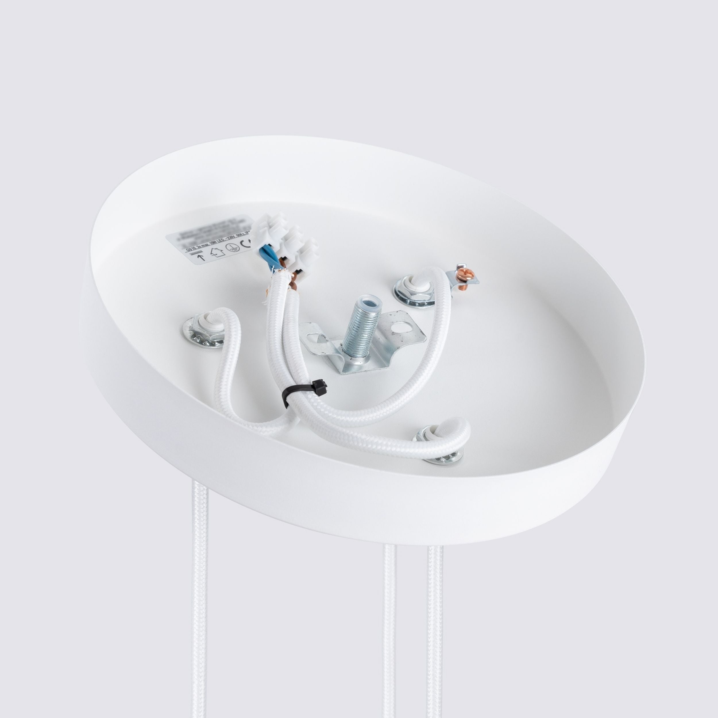 Lampa wisząca Karbon x3 biała na okrągłej podsufitce