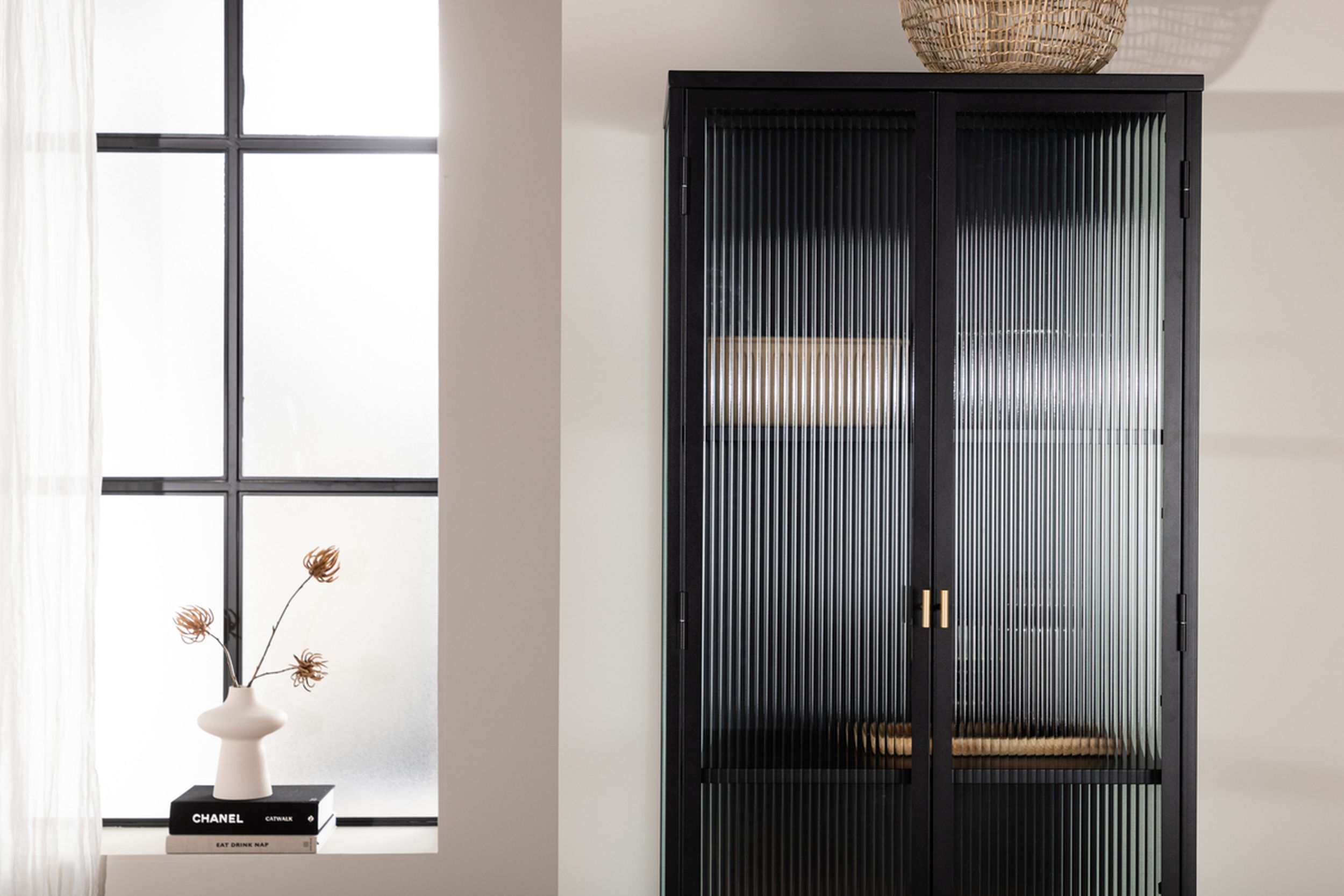 Witryna metalowa Garis 160 cm czarna