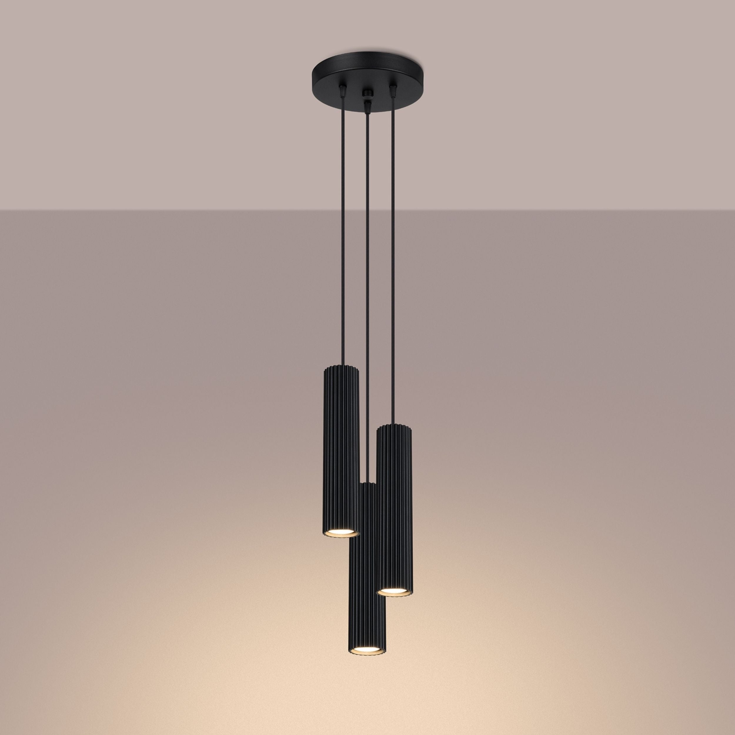 Lampa wisząca Karbon x3 czarna na okrągłej podsufitce
