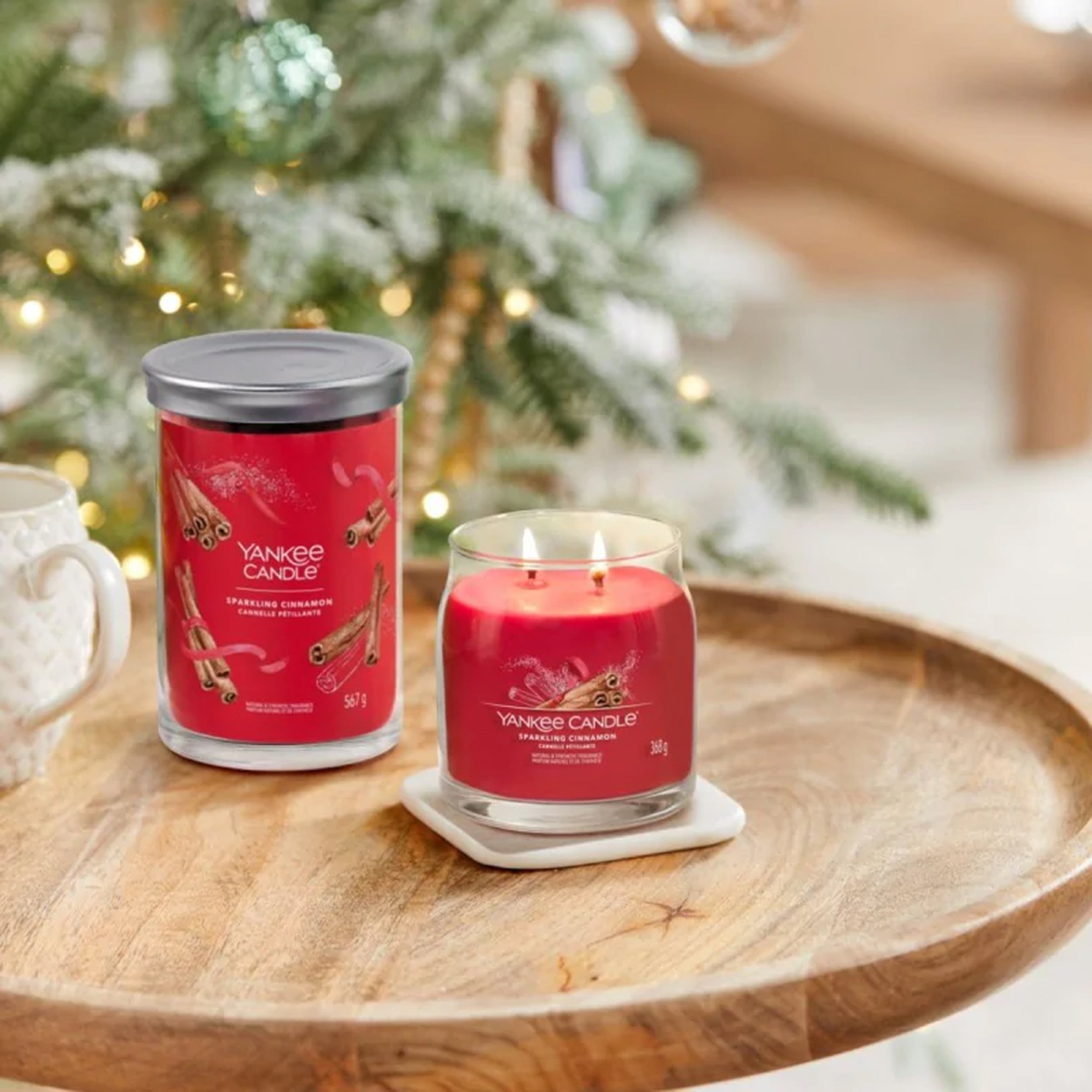 Świeca zapachowa Yankee Candle Sparkling Cinnamon 368 g