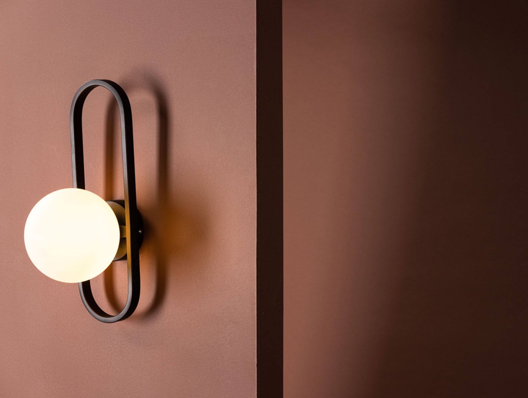 Lampa ścienna Alpes 40 cm czarna