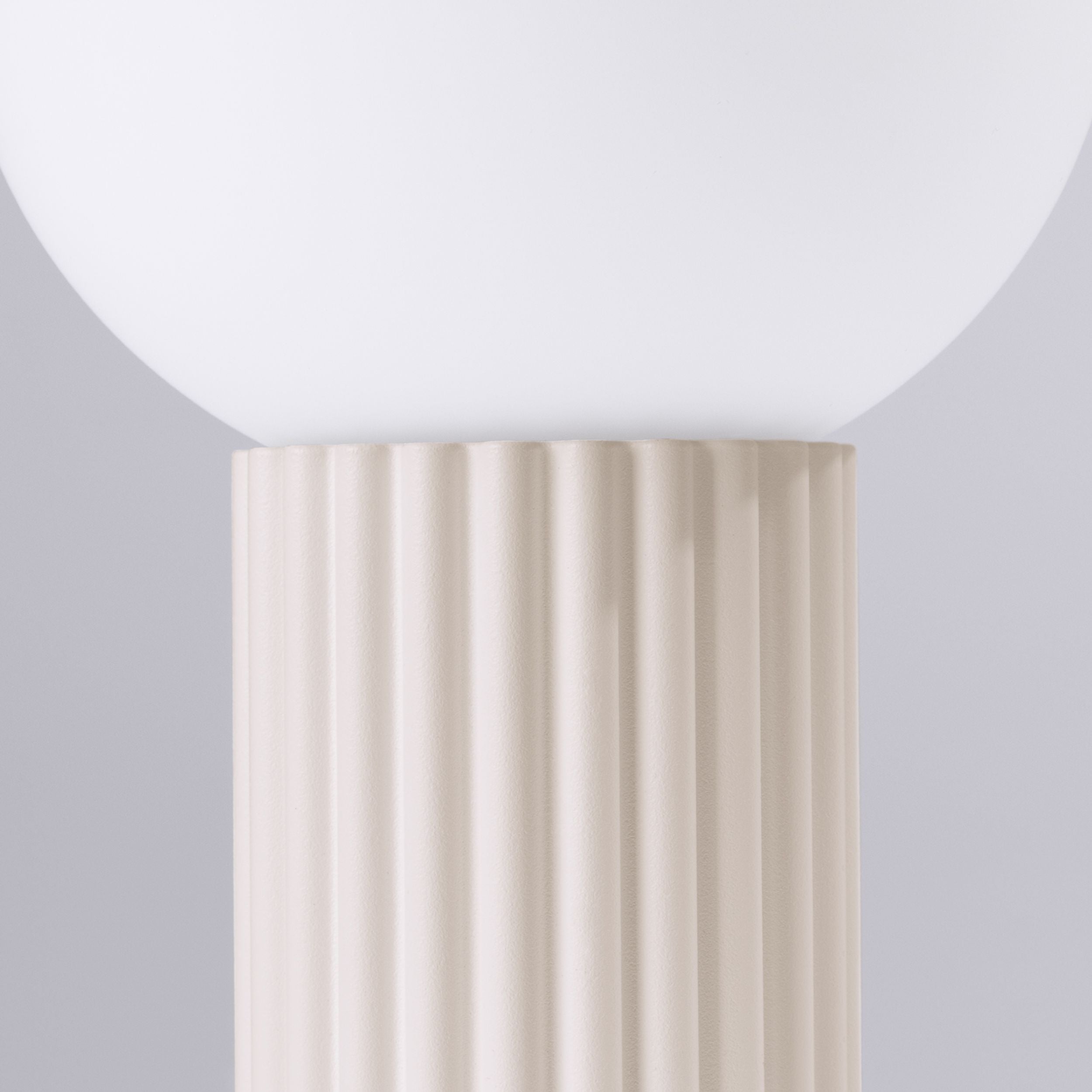 Lampa stołowa Halo beżowa