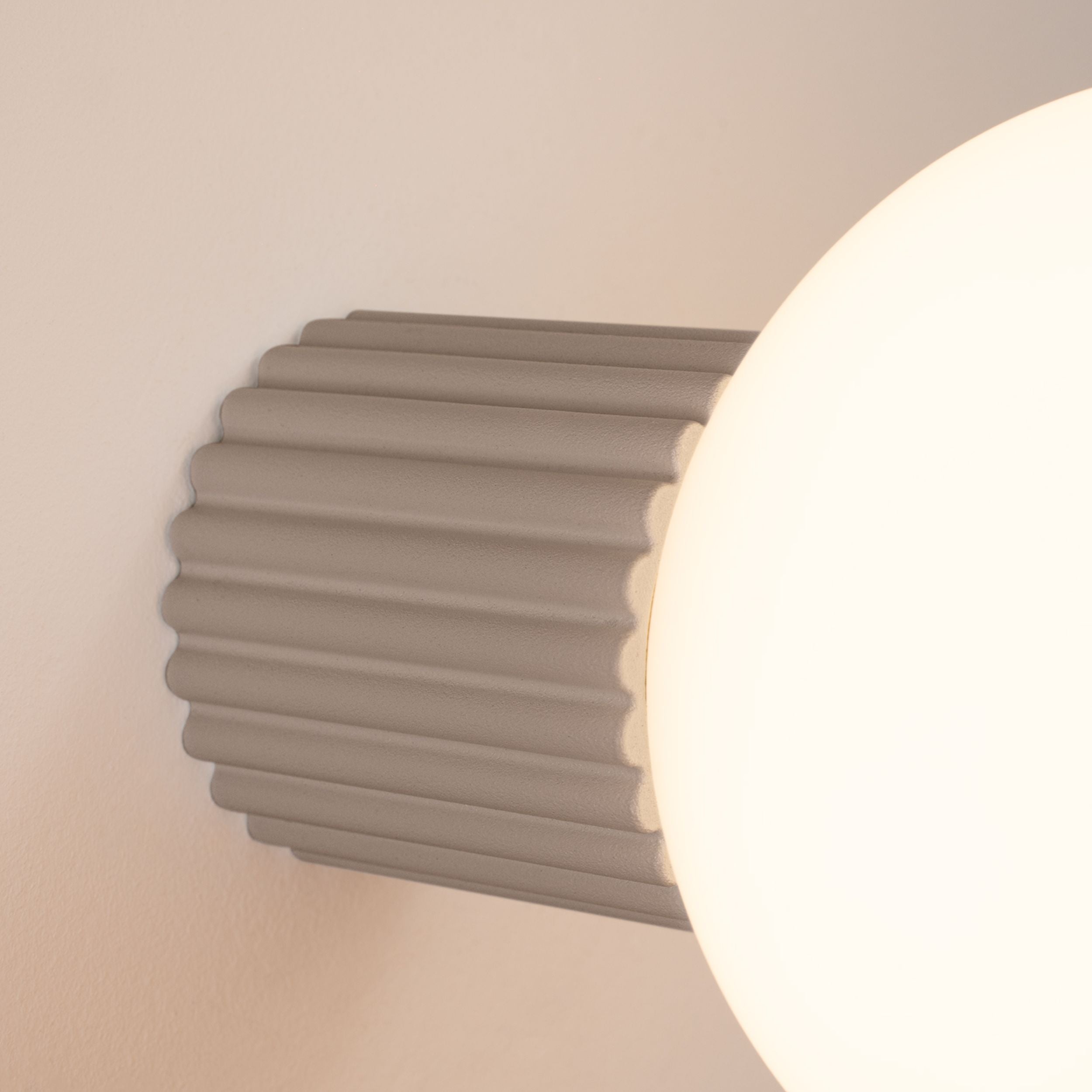 Kinkiet Halo taupe IP44
