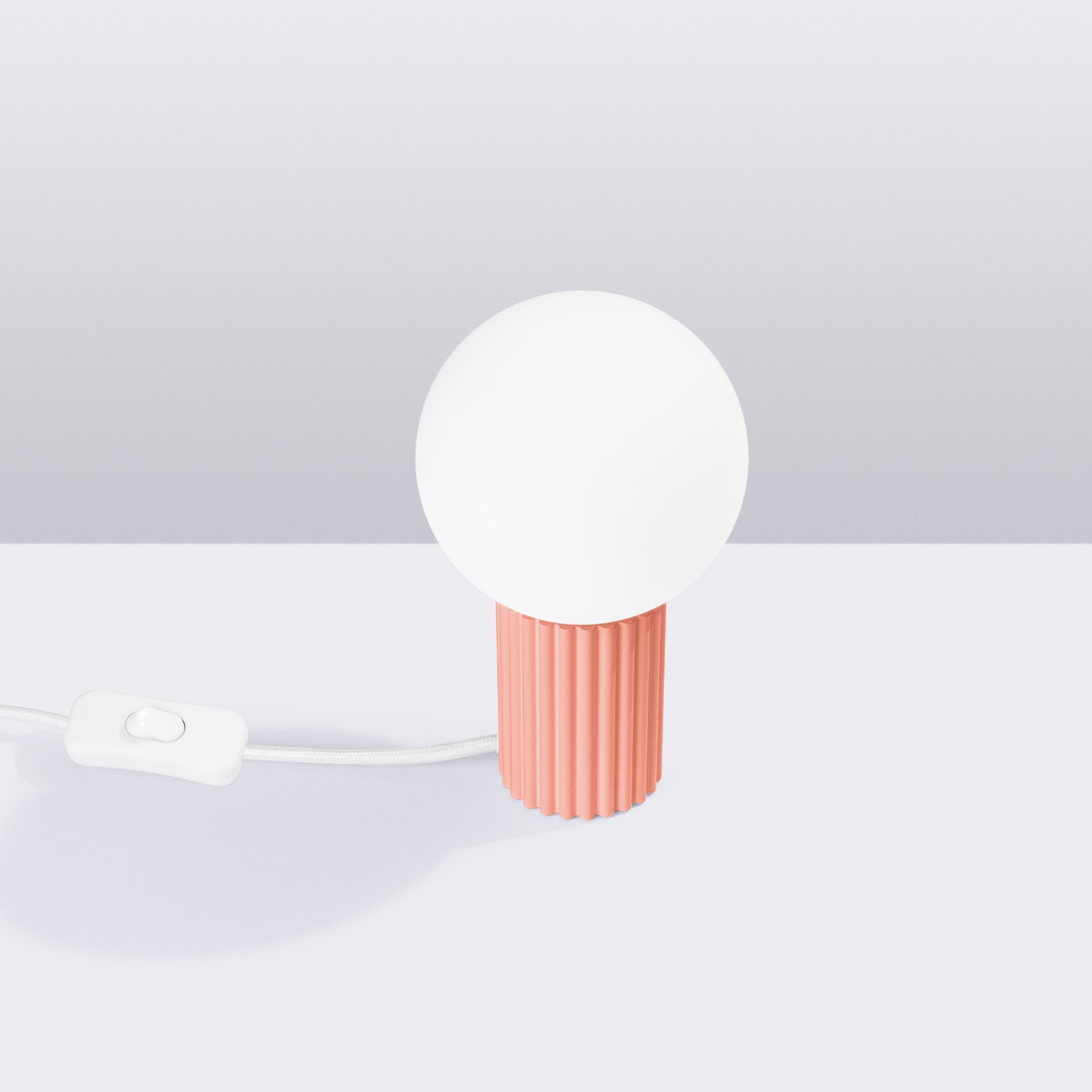 Lampa stołowa Halo brzoskwiniowa