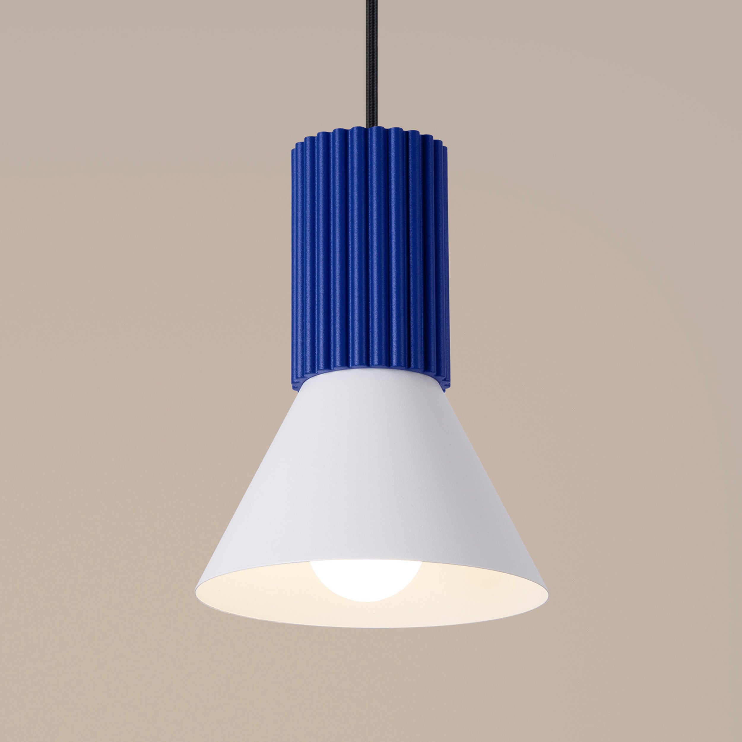 Lampa wisząca Estria x1 biała/ultramaryna
