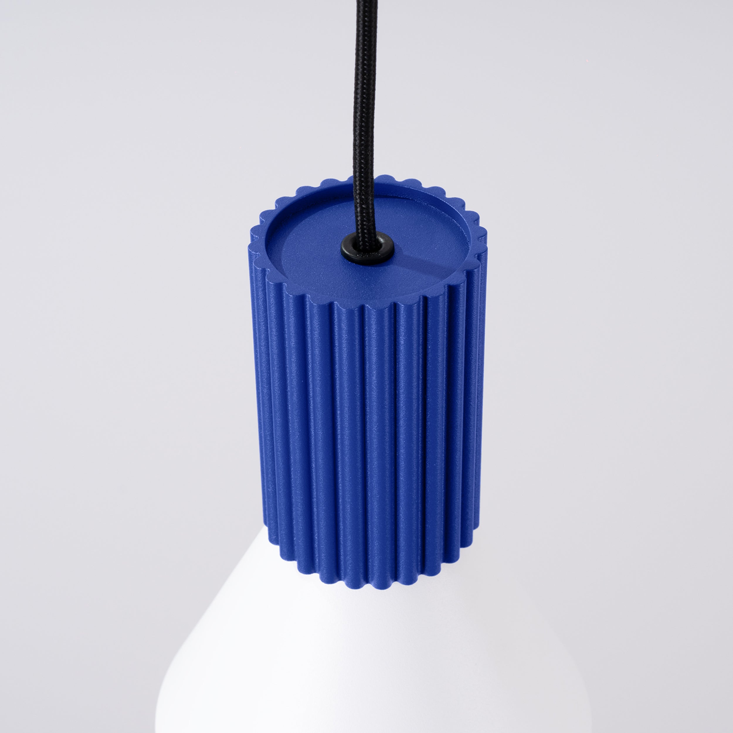 Lampa wisząca Estria x1 biała/ultramaryna