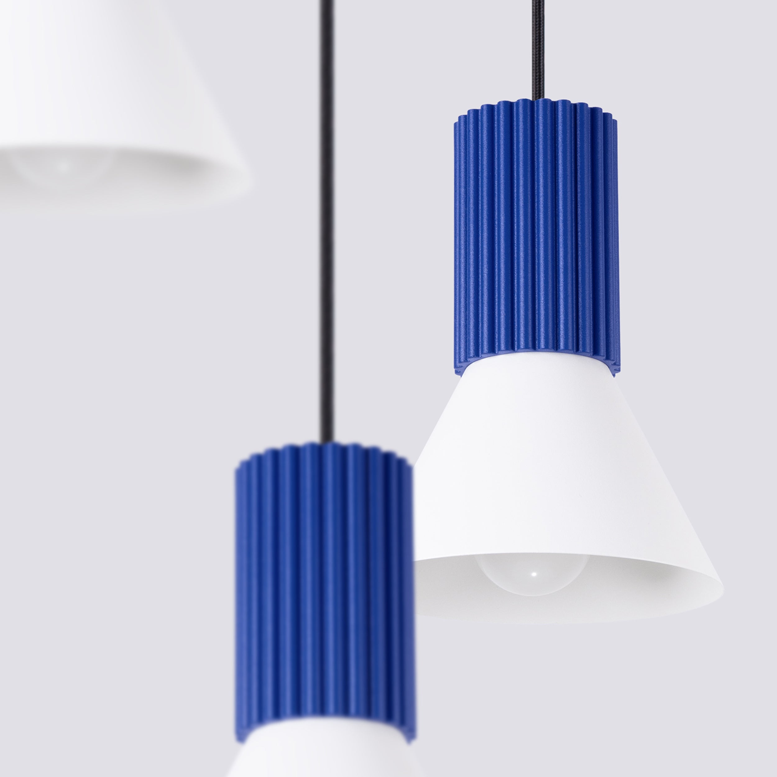 Lampa wisząca Estria x3 biała/ultramaryna