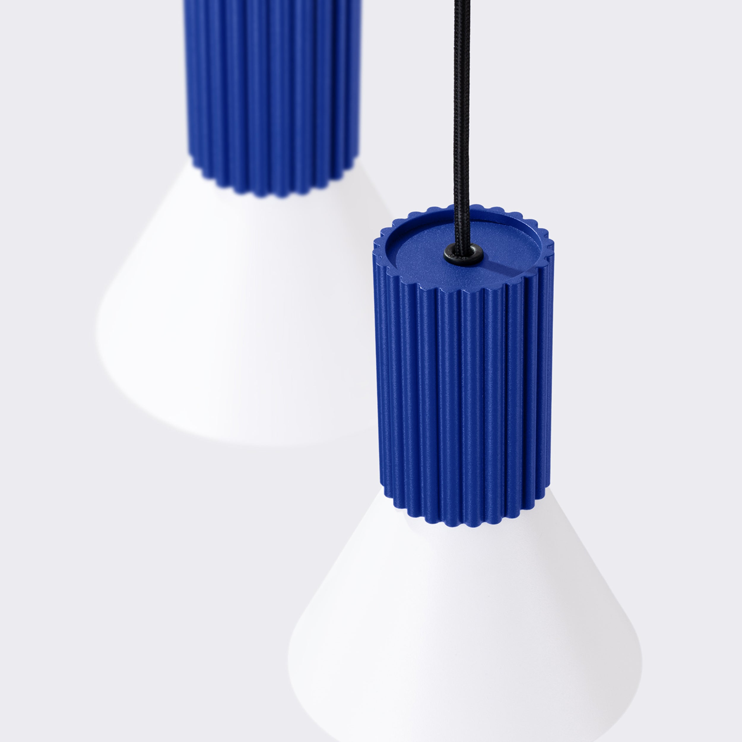 Lampa wisząca Estria x3 biała/ultramaryna