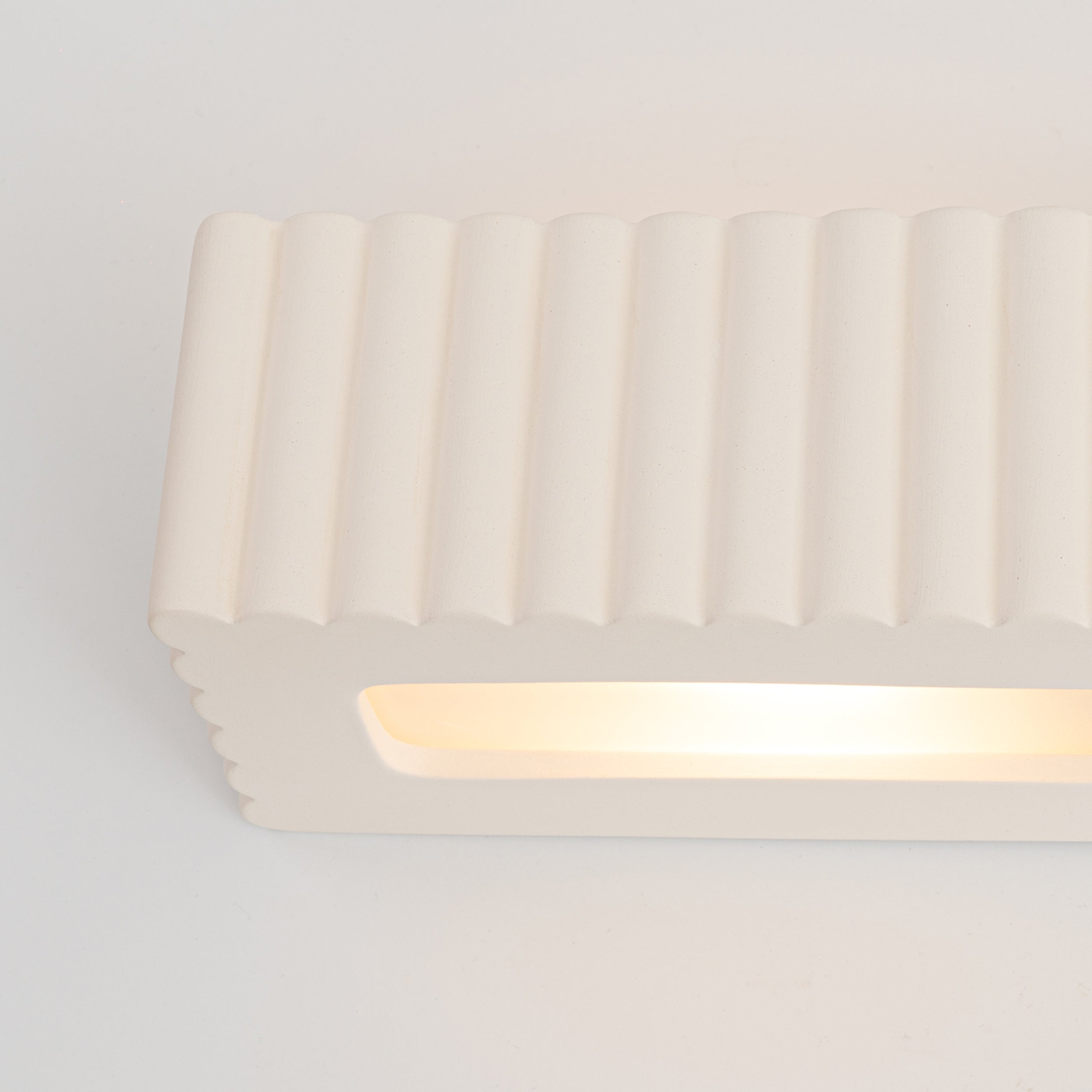 Kinkiet ceramiczny Rigata biały
