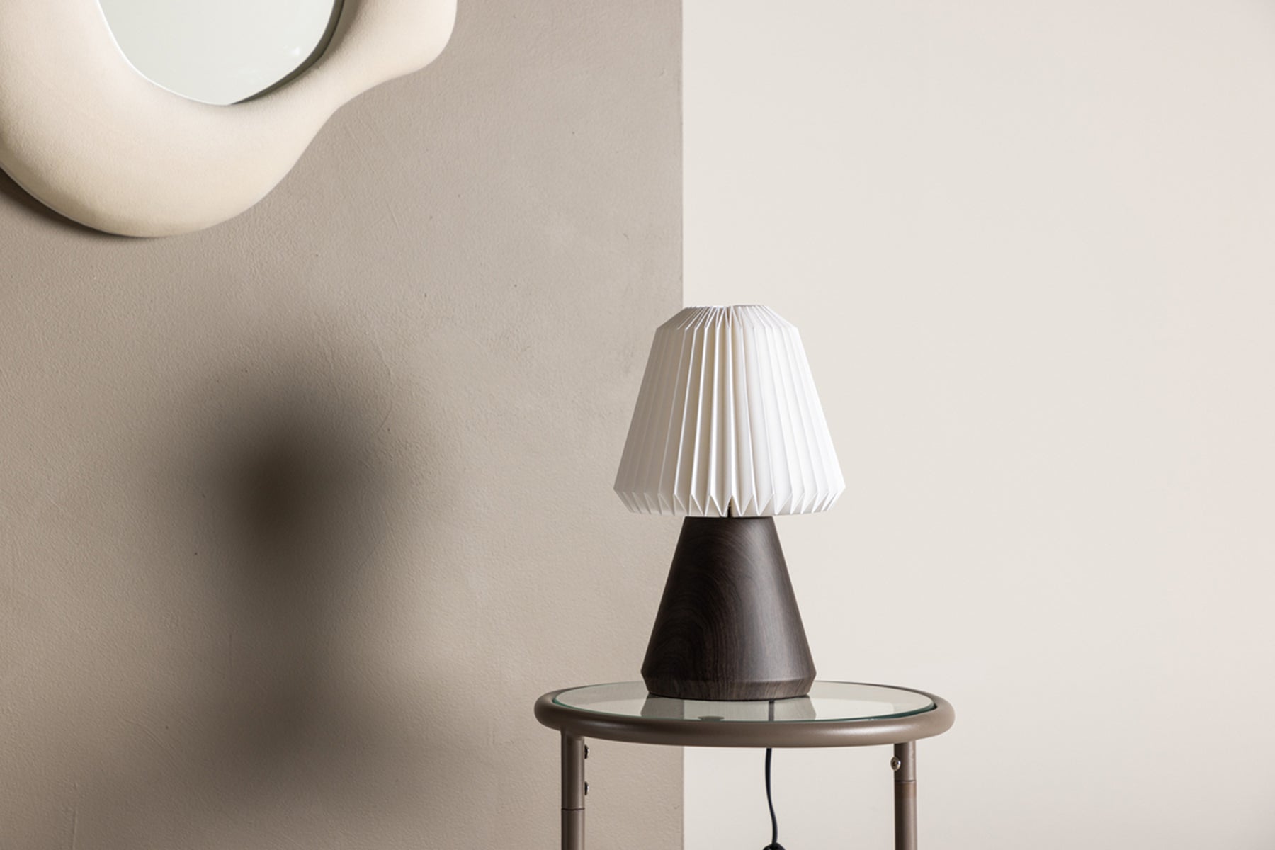 Lampa stołowa Fjallen 33 cm biała/orzech