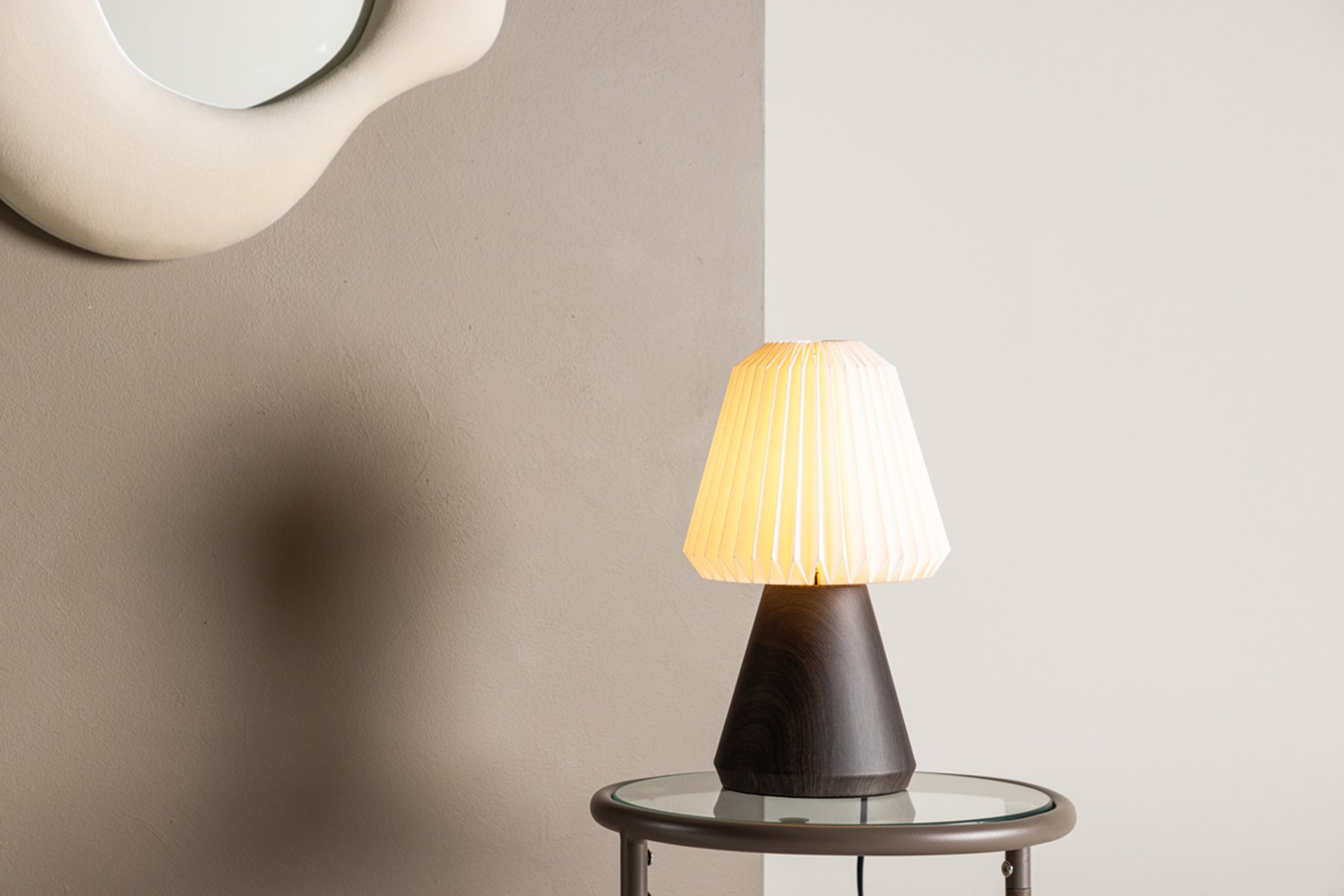 Lampa stołowa Fjallen 33 cm biała/orzech