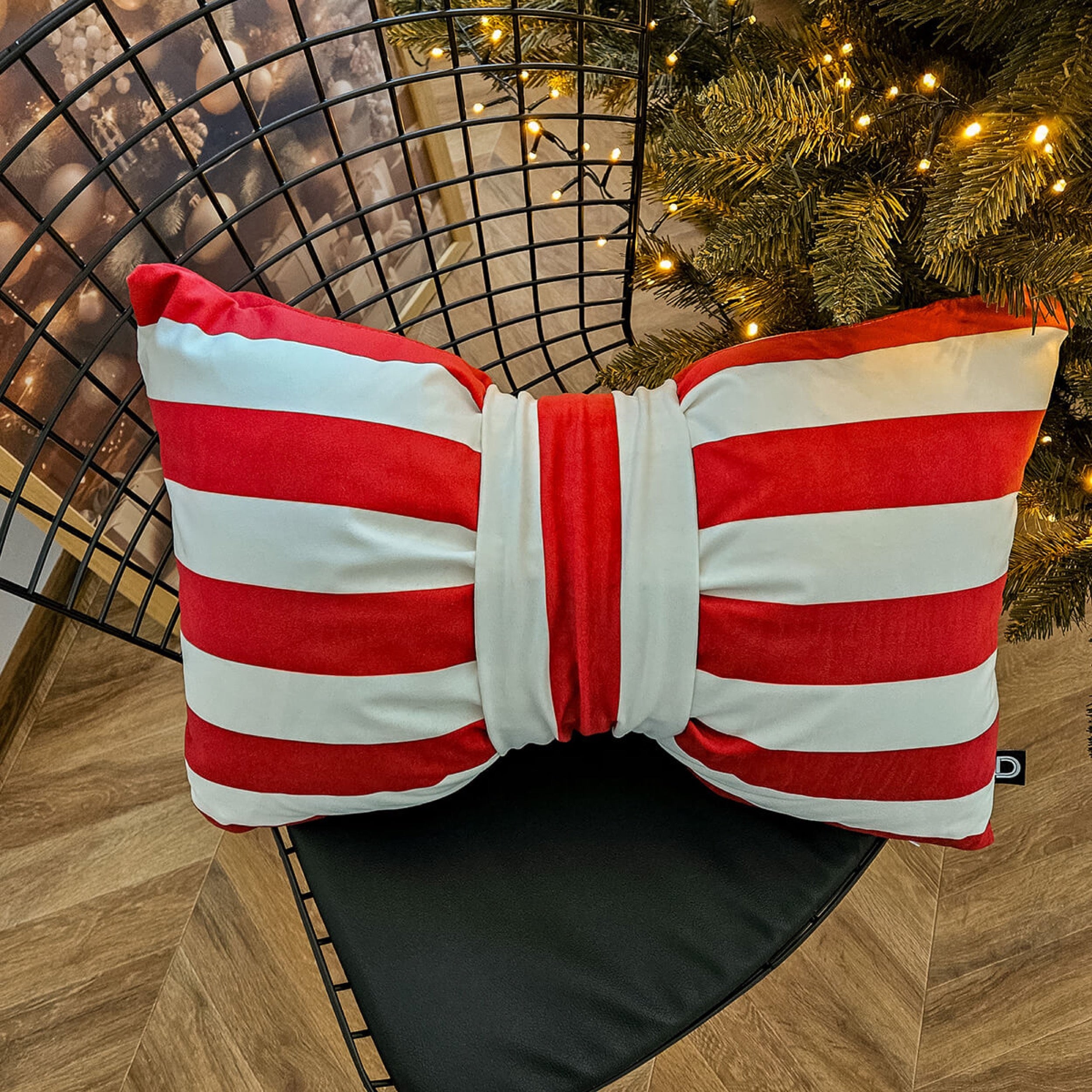 Poduszka XMAS 60x40 cm kokarda w paski czerwona