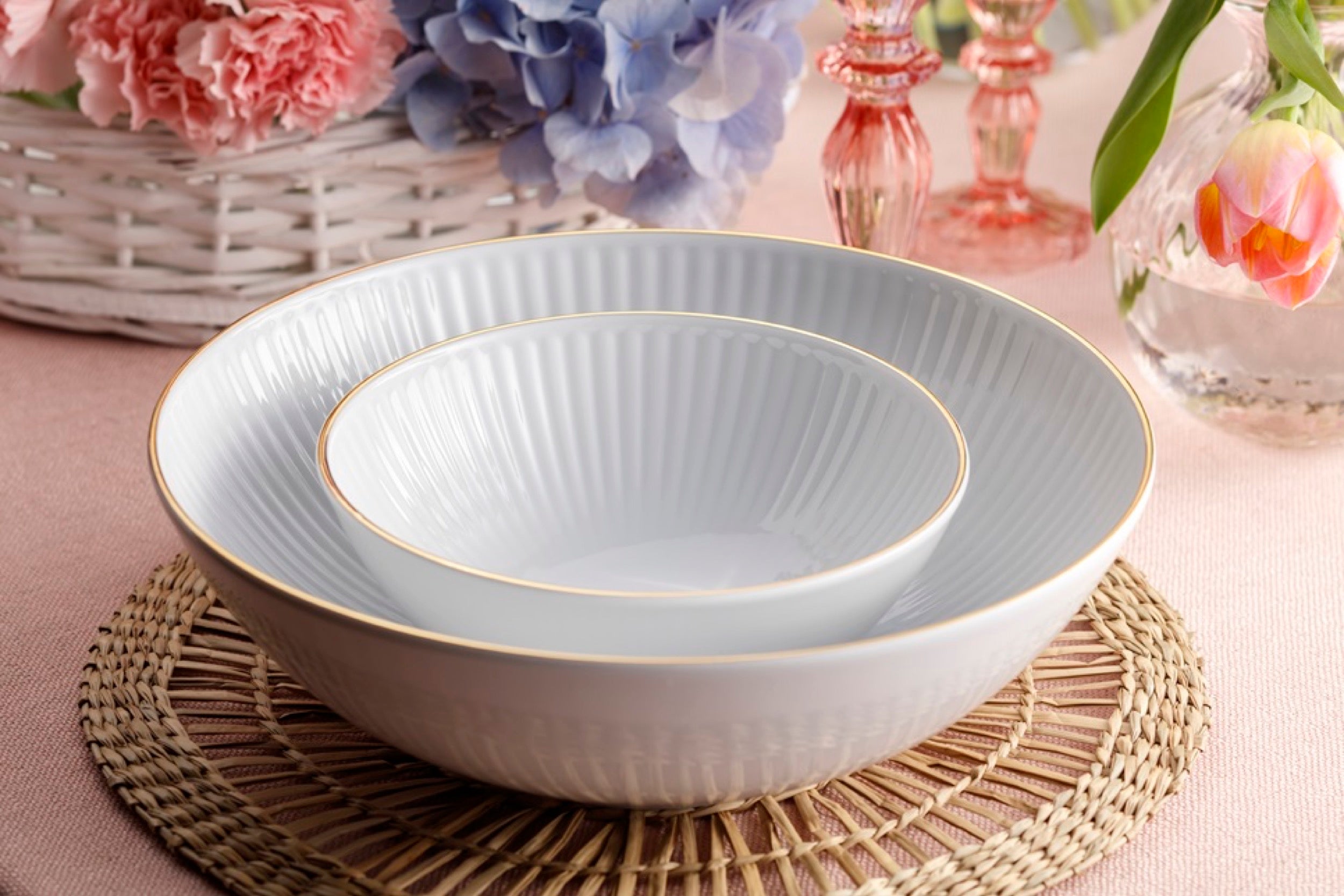 Serwis obiadowy porcelanowy dla 12 os. Dalia biało-złoty
