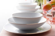 Serwis obiadowy porcelanowy dla 12 os. Dalia biało-złoty