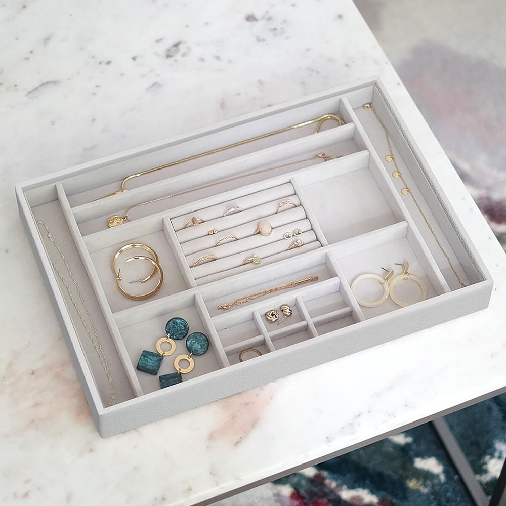 Szkatułka na biżuterię Pebble Supersize Ring & Accessory Layer jasnoszara