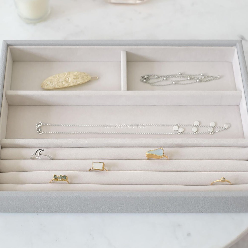 Szkatułka na biżuterię Pebble Classic Ring & Bracelet Layer jasnoszary