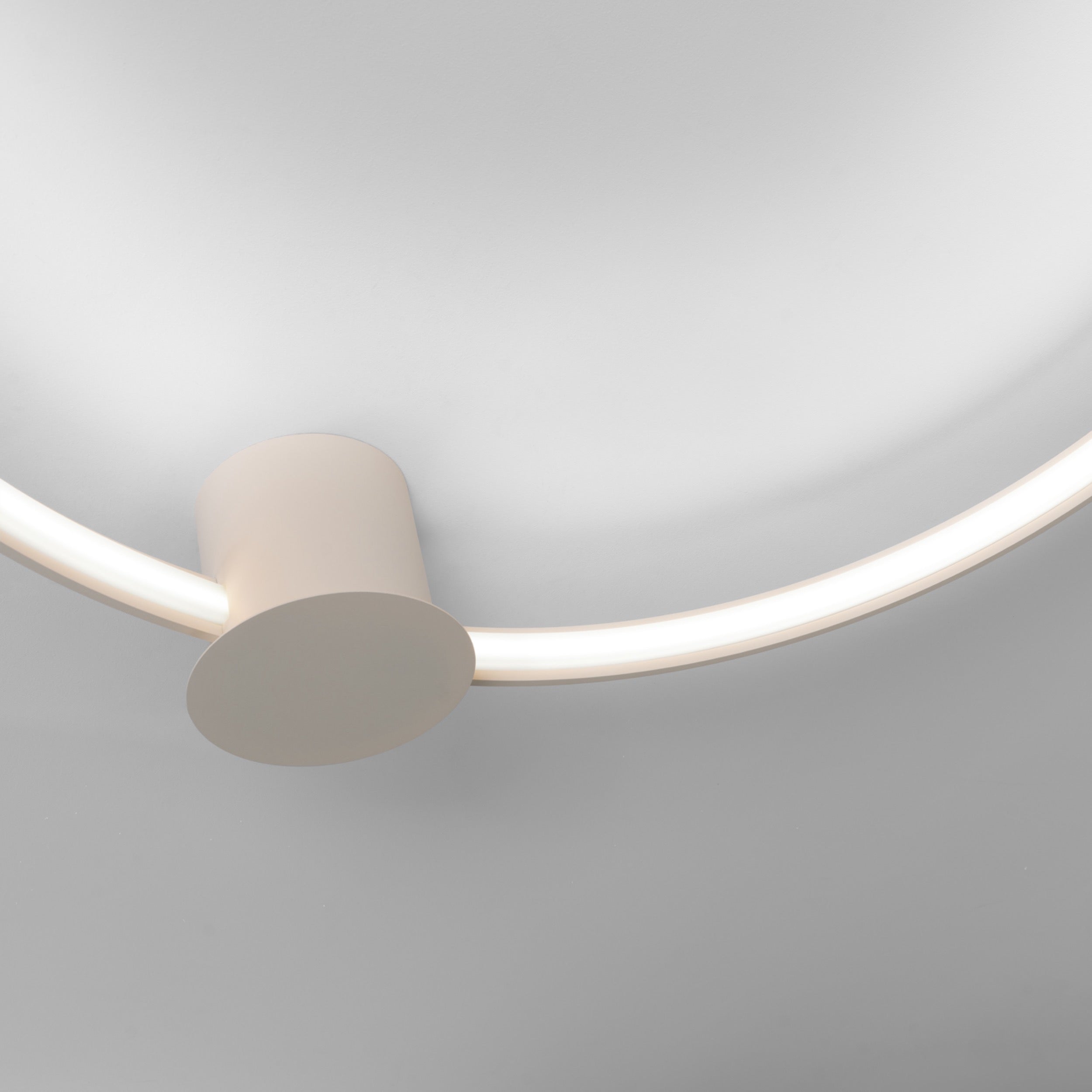 Plafon Rio 110 cm beżowy LED barwa neutralna