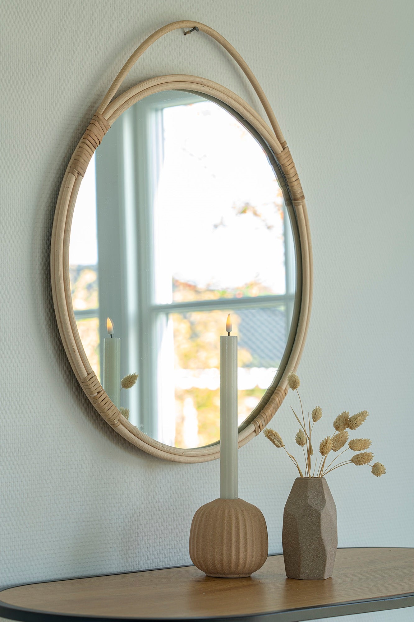 Lustro ścienne okrągłe z rattanową ramą Ullermi 50 cm