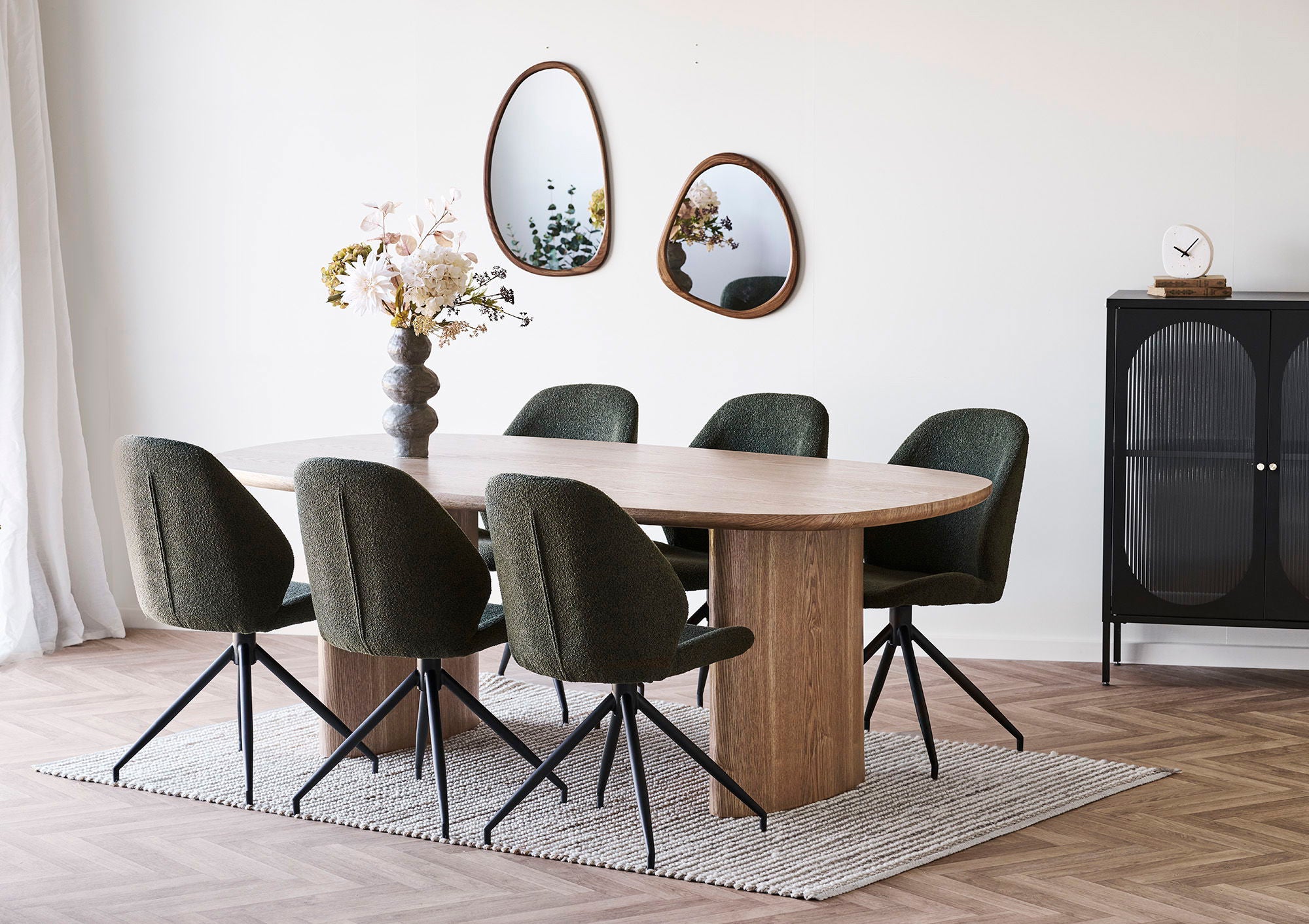 Lustro Luxon 47x44 cm w brązowej ramie