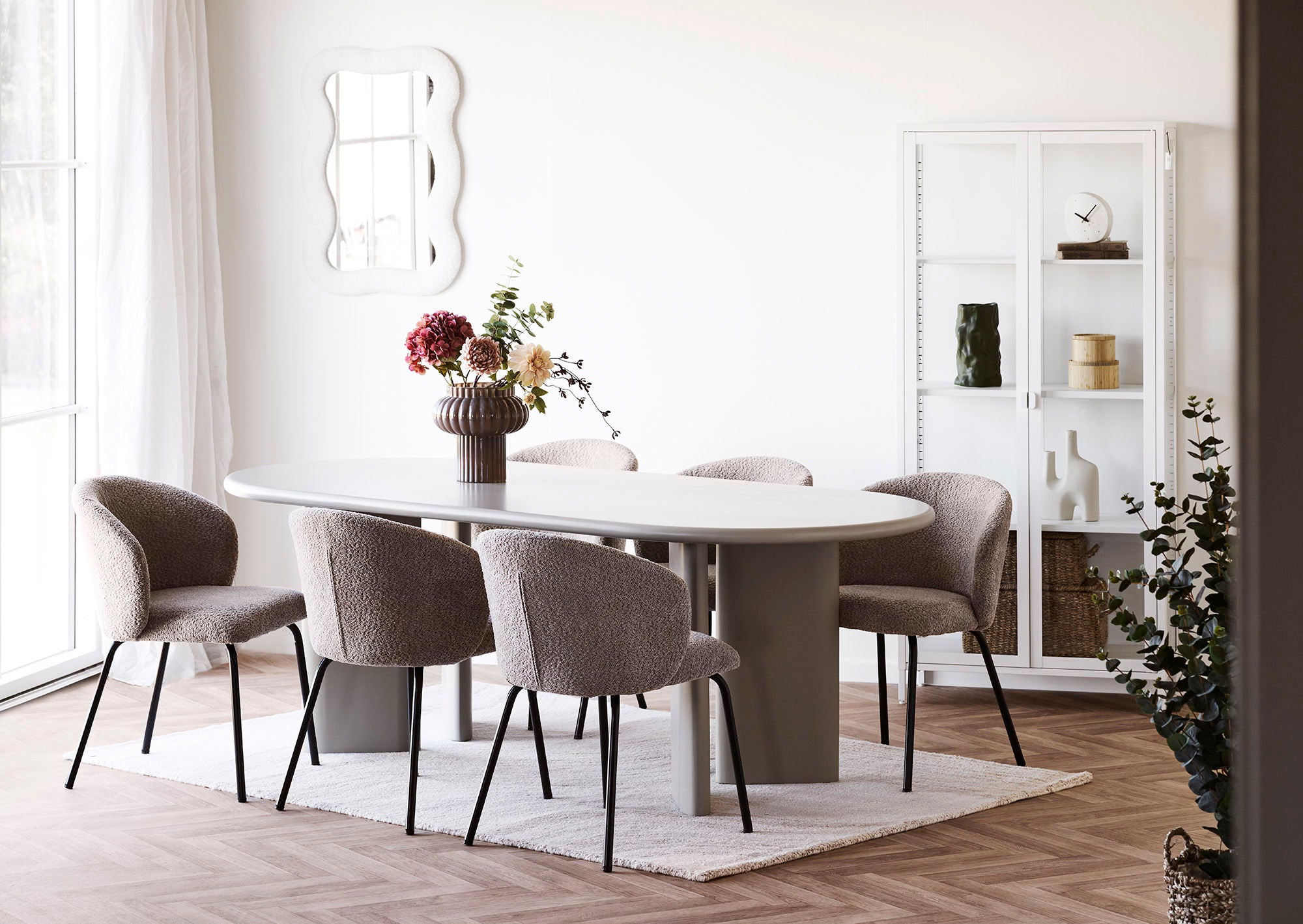 Lustro ścienne Bosaro 80x54 cm w białej ramie