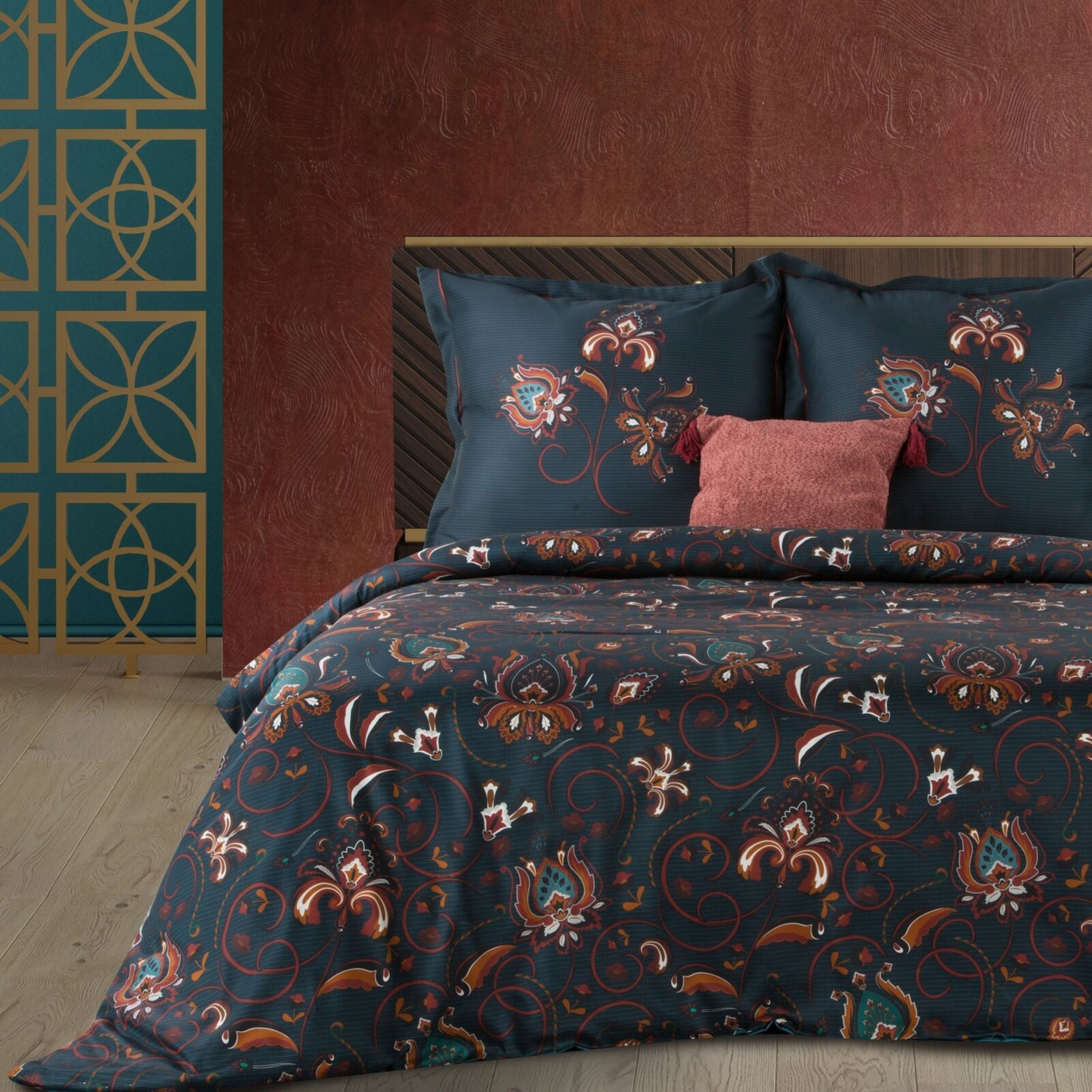 Komplet pościeli Morocco 200x160 cm makosatyna bawełniana ciemnoniebieska/bordowa