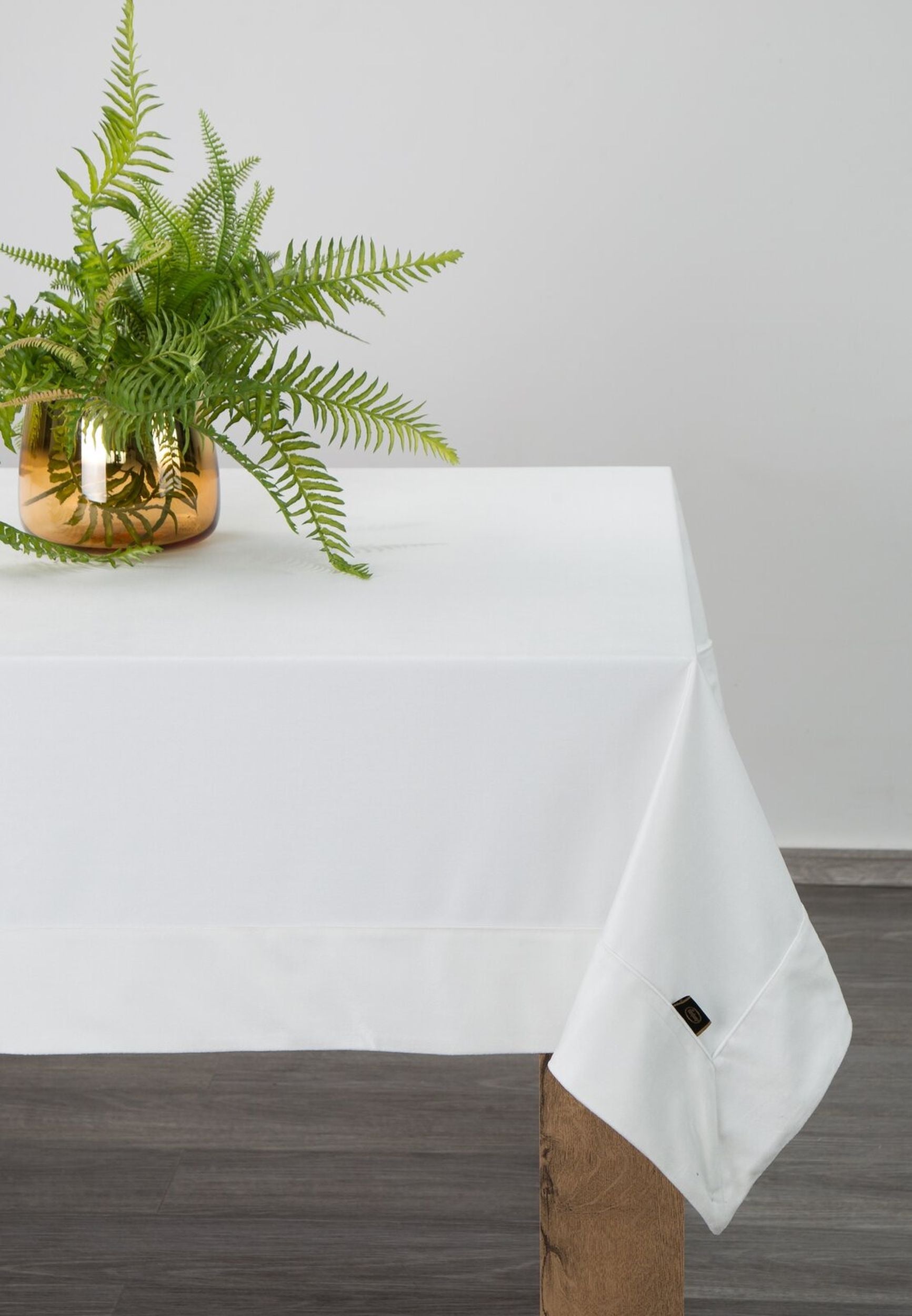 Obrus Ficalli 220x145 cm biały