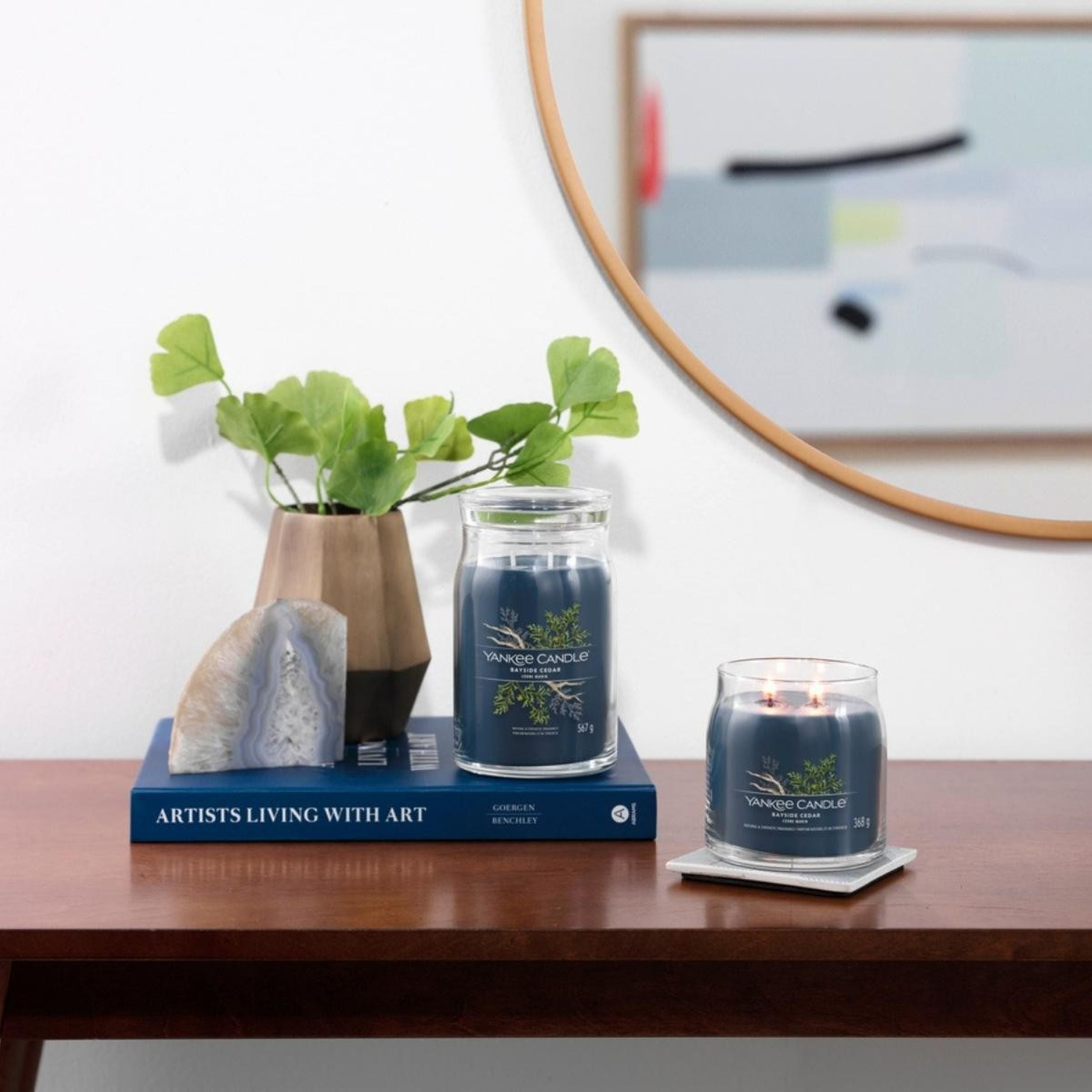 Świeca zapachowa Yankee Candle Bayside Cedar 368 g