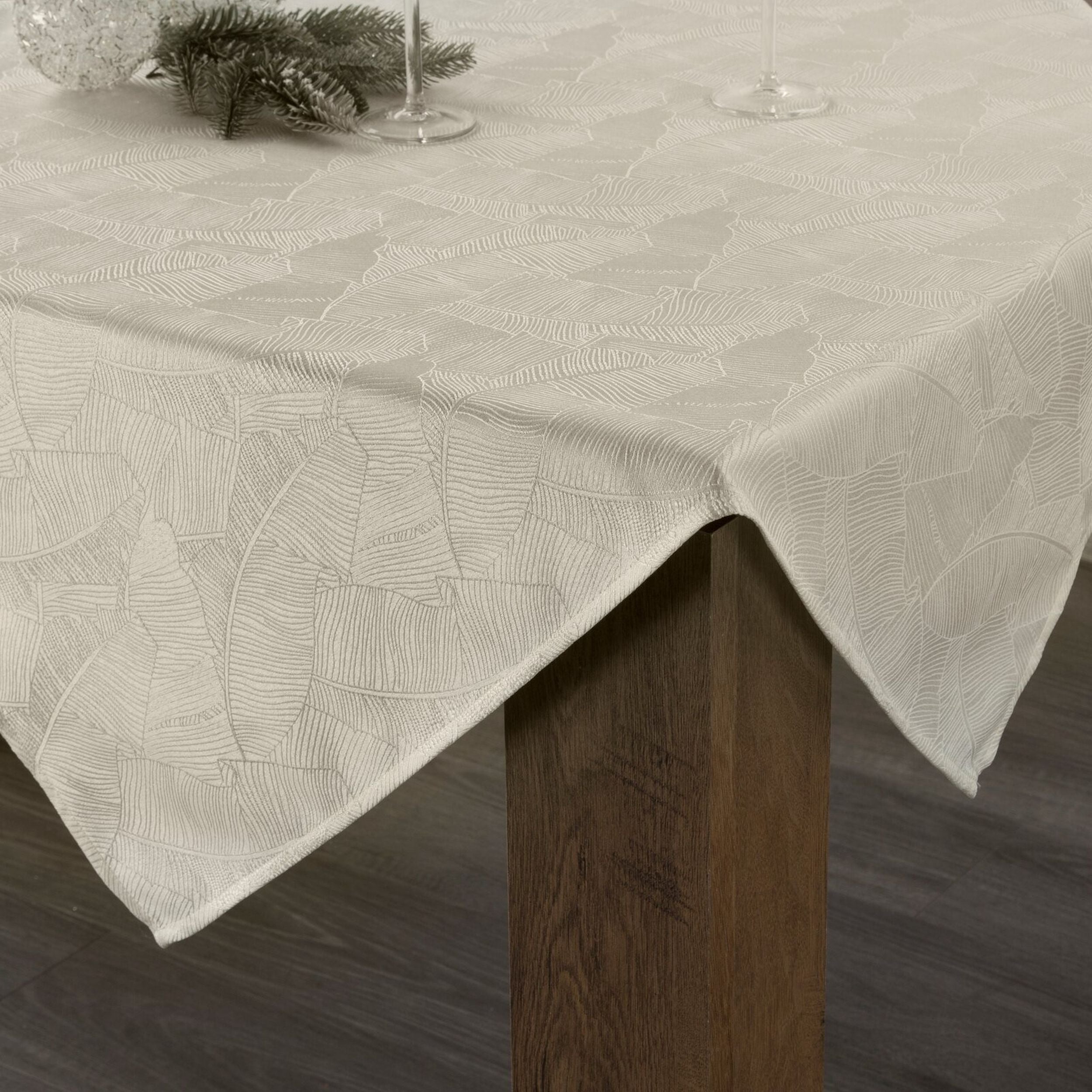 Obrus Alyzess 260x140 cm kremowy