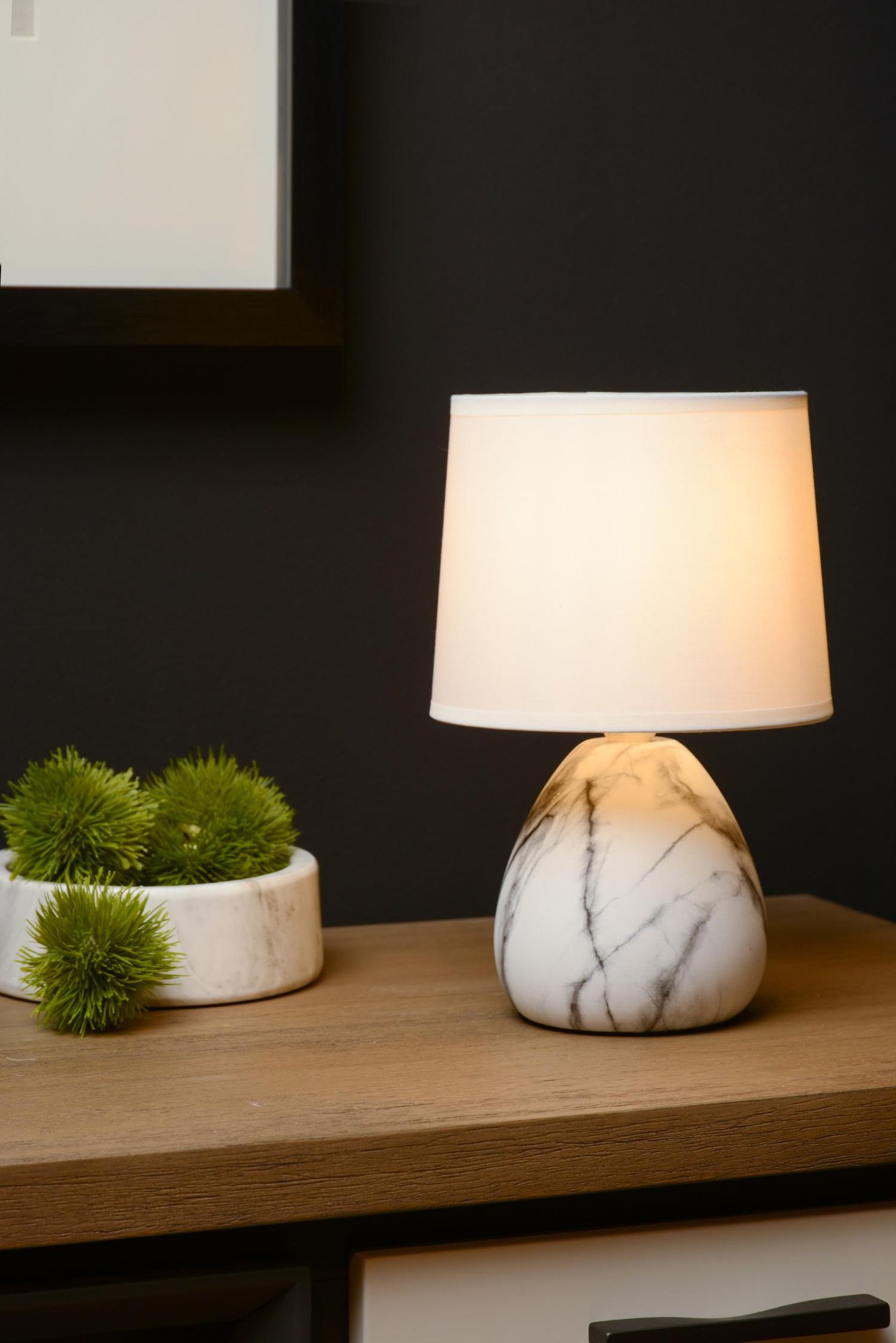 Lampa stołowa Marmo biała z marmurową podstawą