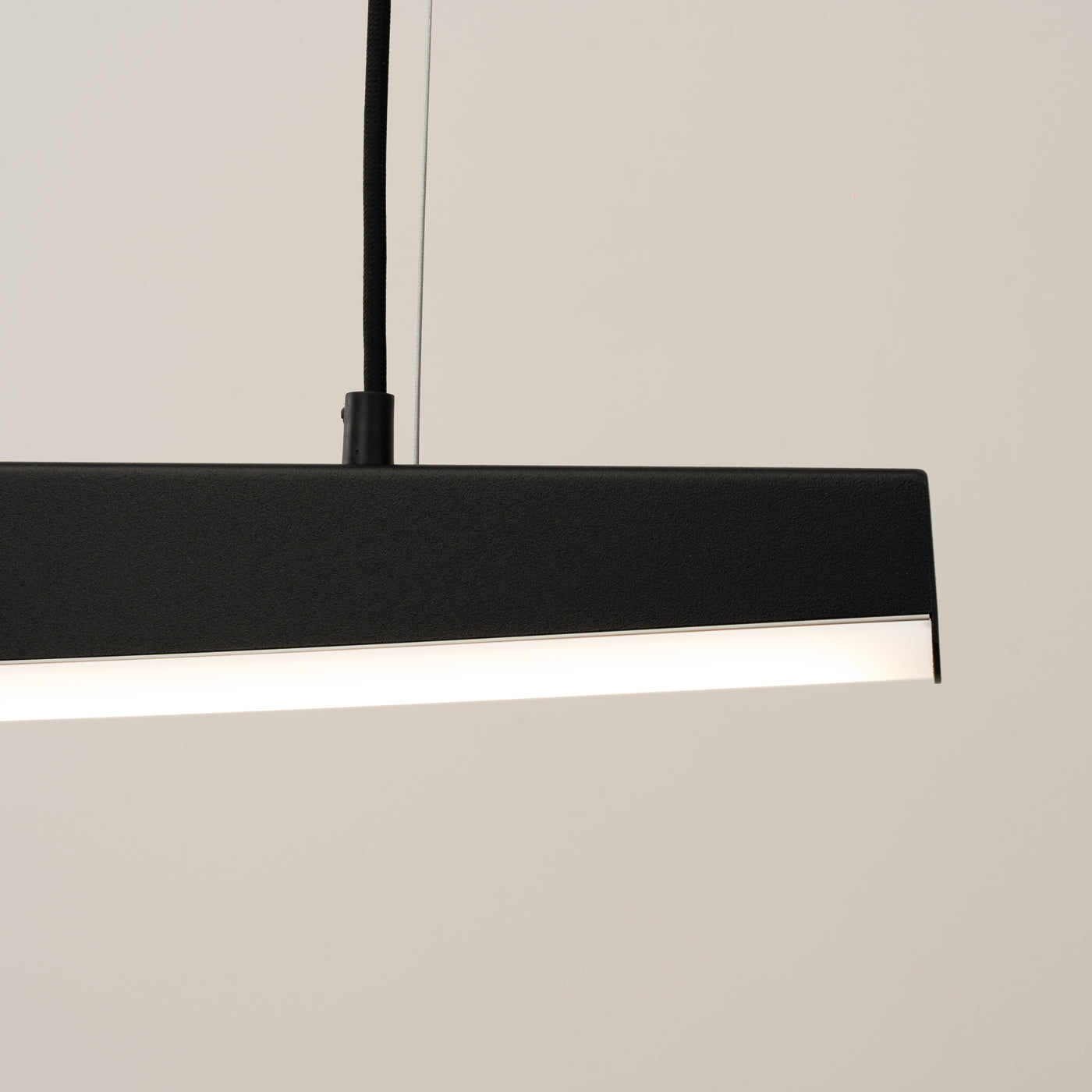 Lampa wisząca Jorun LED 150 cm czarna 3000K
