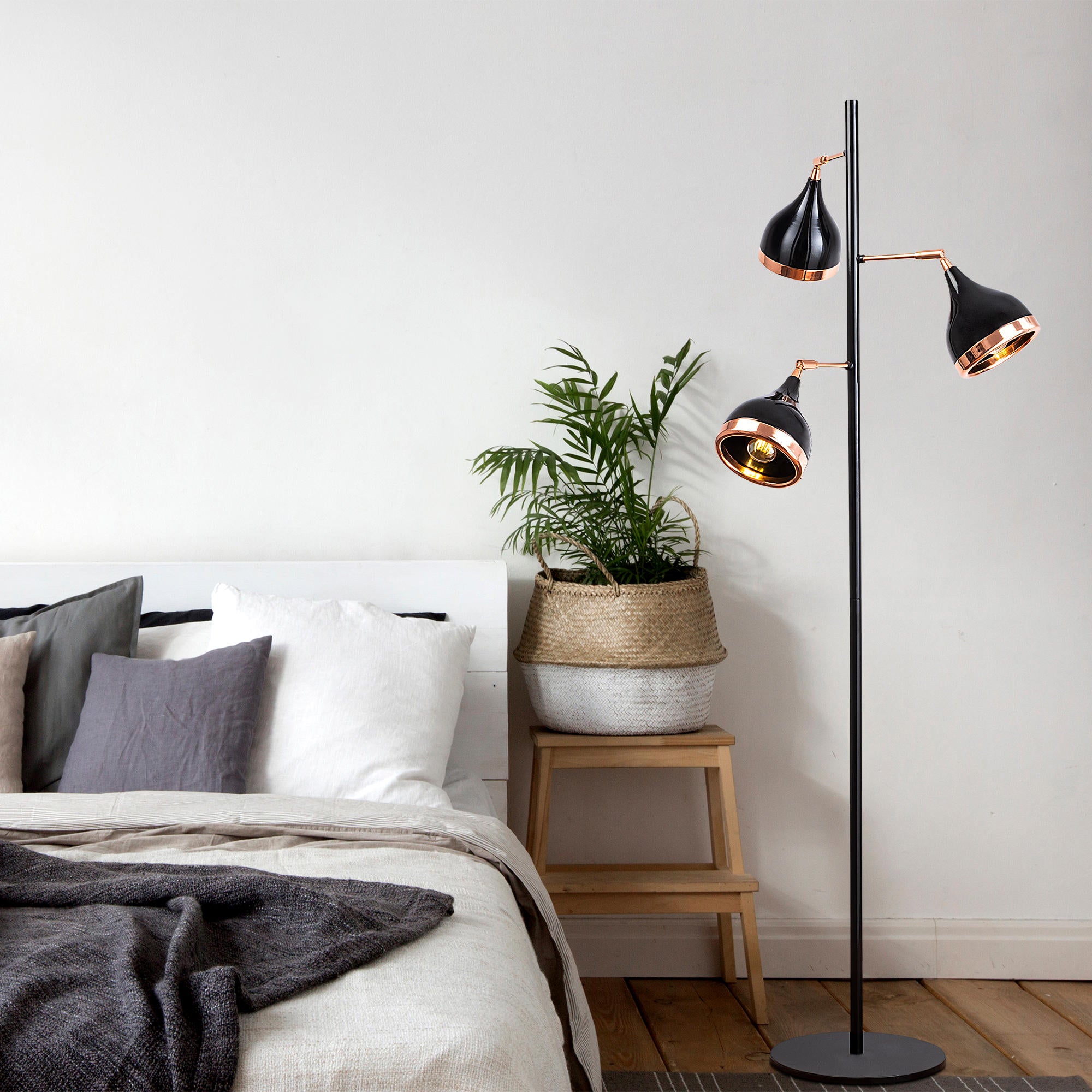 Lampa podłogowa Queenie x3 czarna