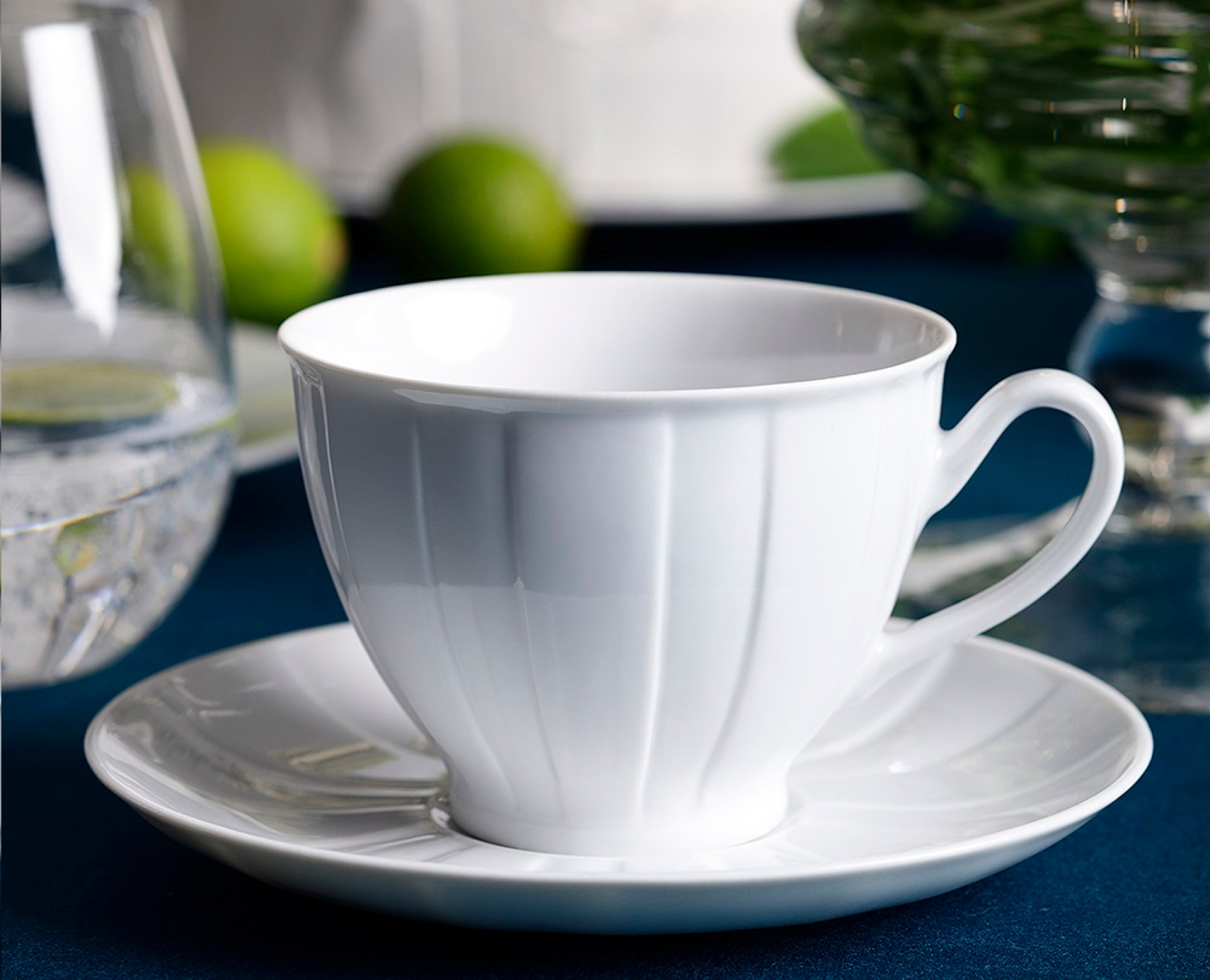 Serwis do kawy porcelanowy dla 6 os. Oktawa biały