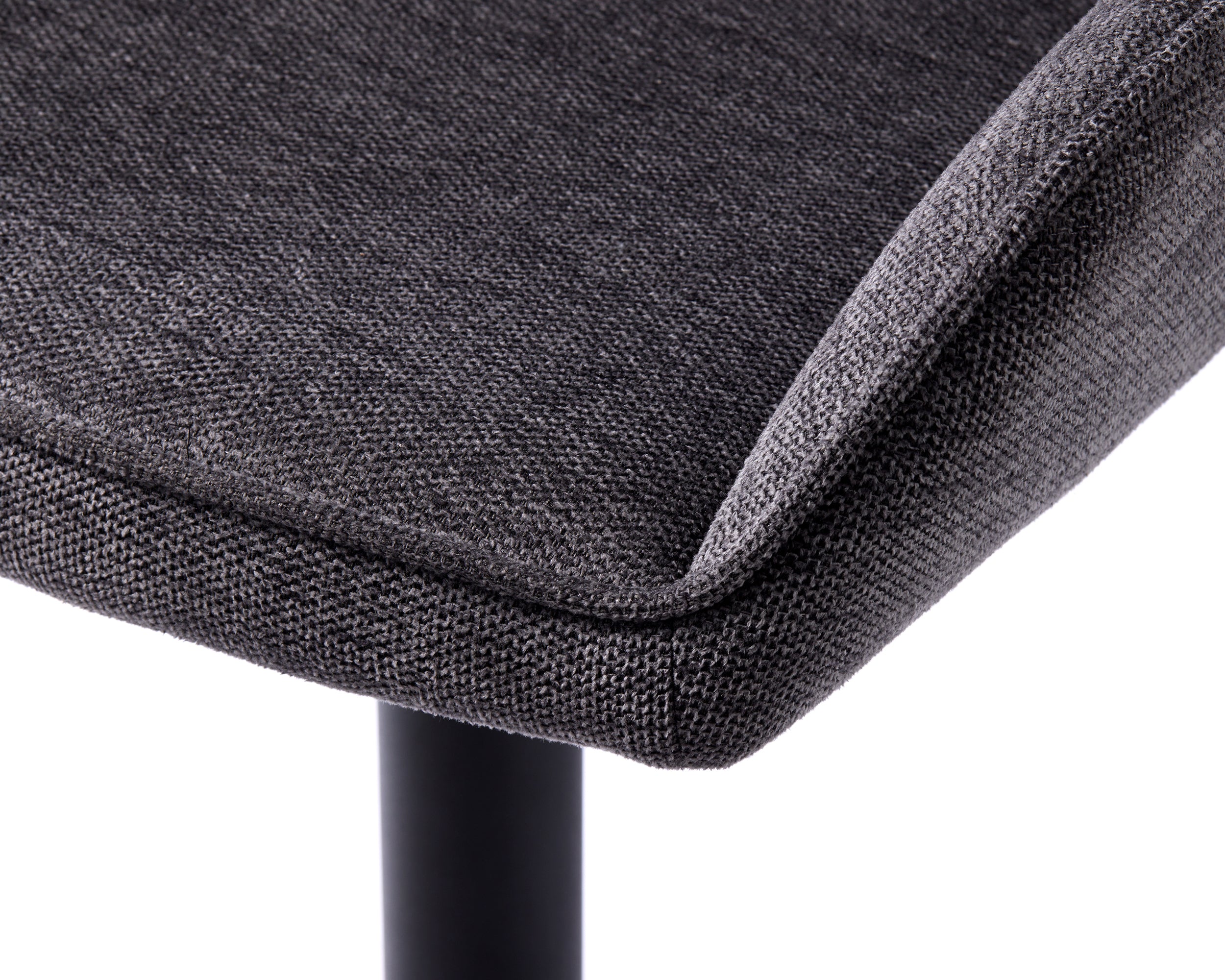 Krzesło tapicerowane z podłokietnikami Sevitle pikowane oparcie grafitowe