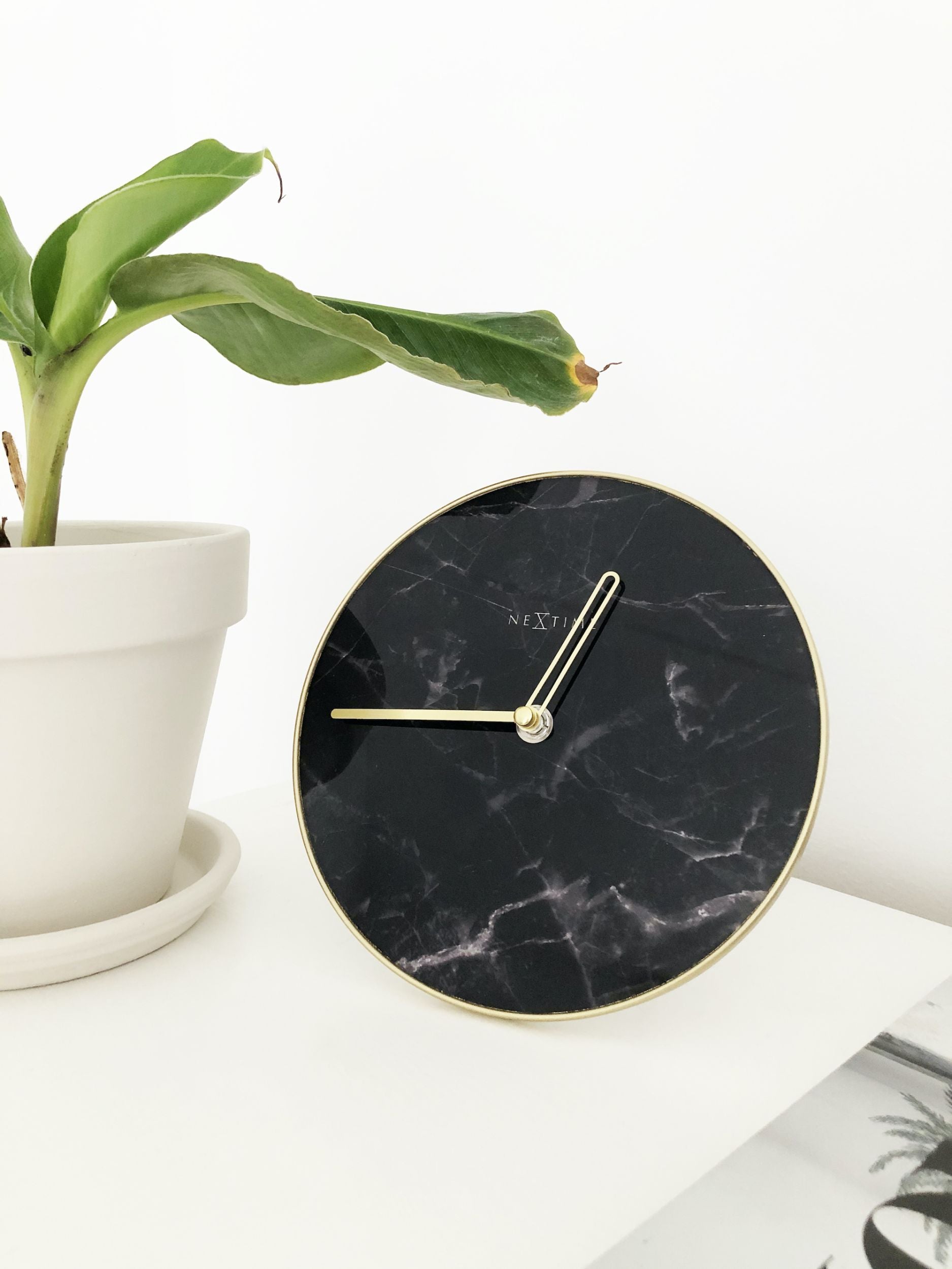 Zegar stojący Marble 20 cm czarno-złoty