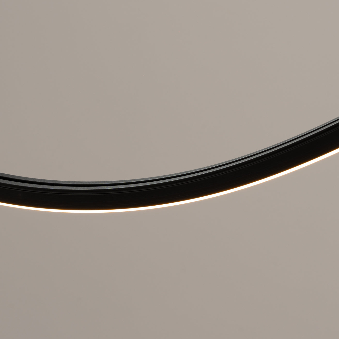 Żyrandol Alvar 1 LED czarny 3000K