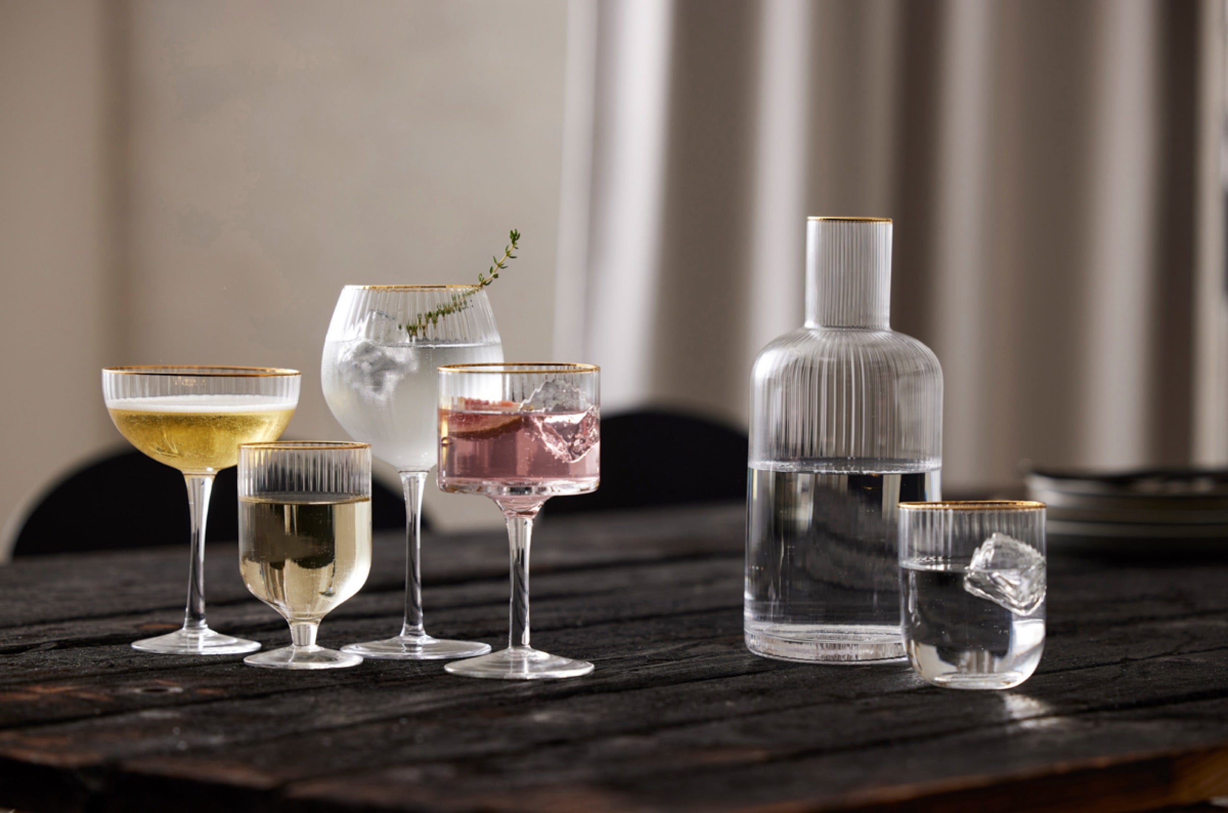 Zestaw 4 kieliszków do ginu Palermo 320 ml złote