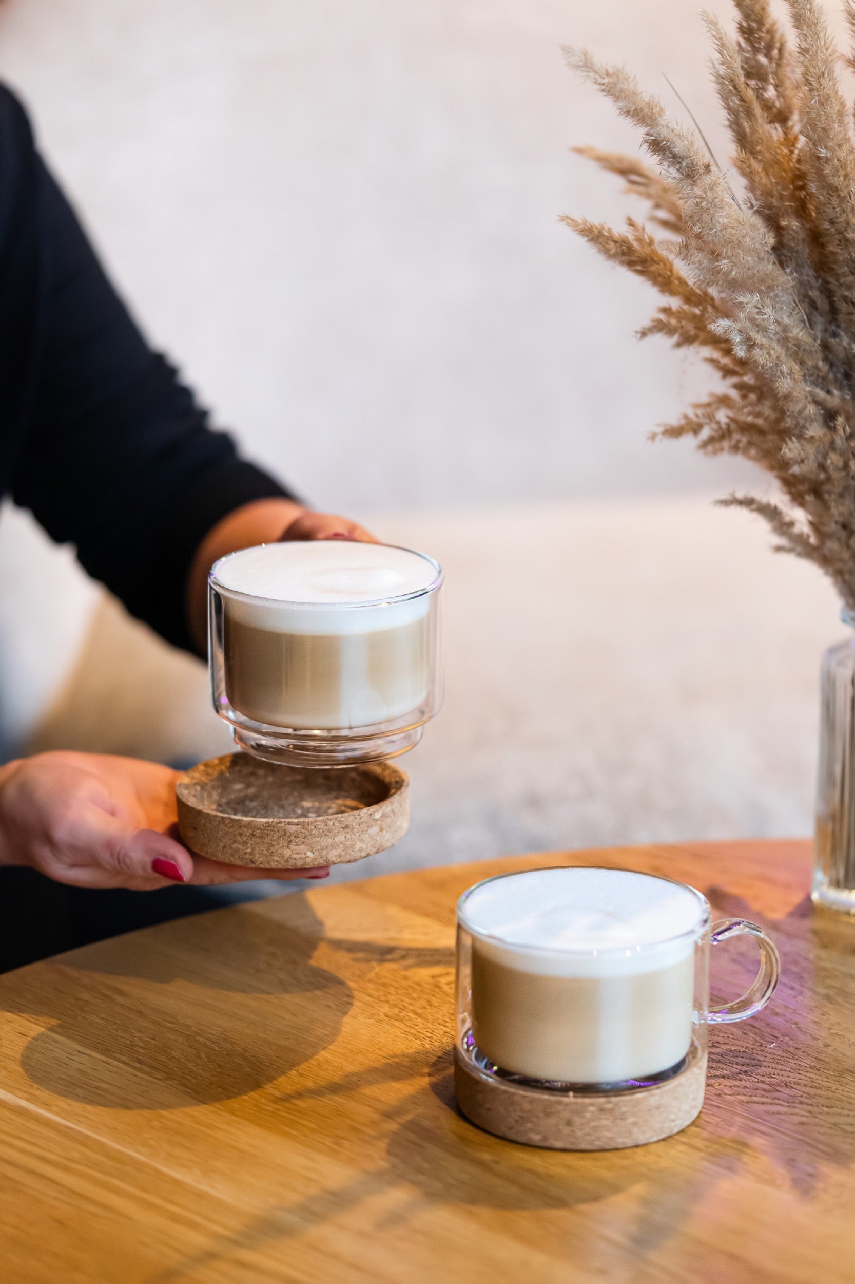 Zestaw 2 filiżanek z podstawkami Vilagio 220 ml