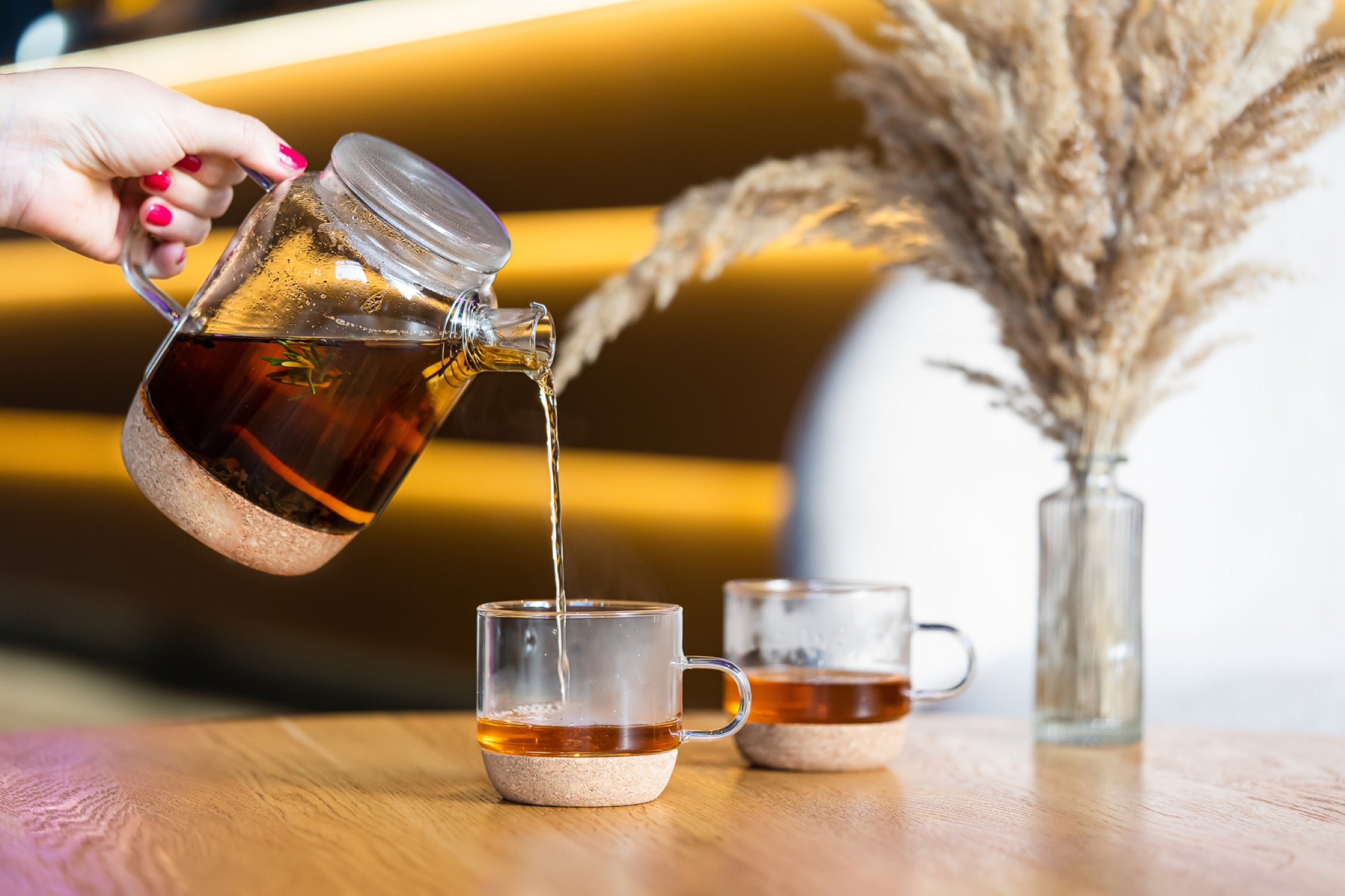 Zestaw dzbanek i 2 filiżanki z podstawkami Vilagio 800 i 250 ml