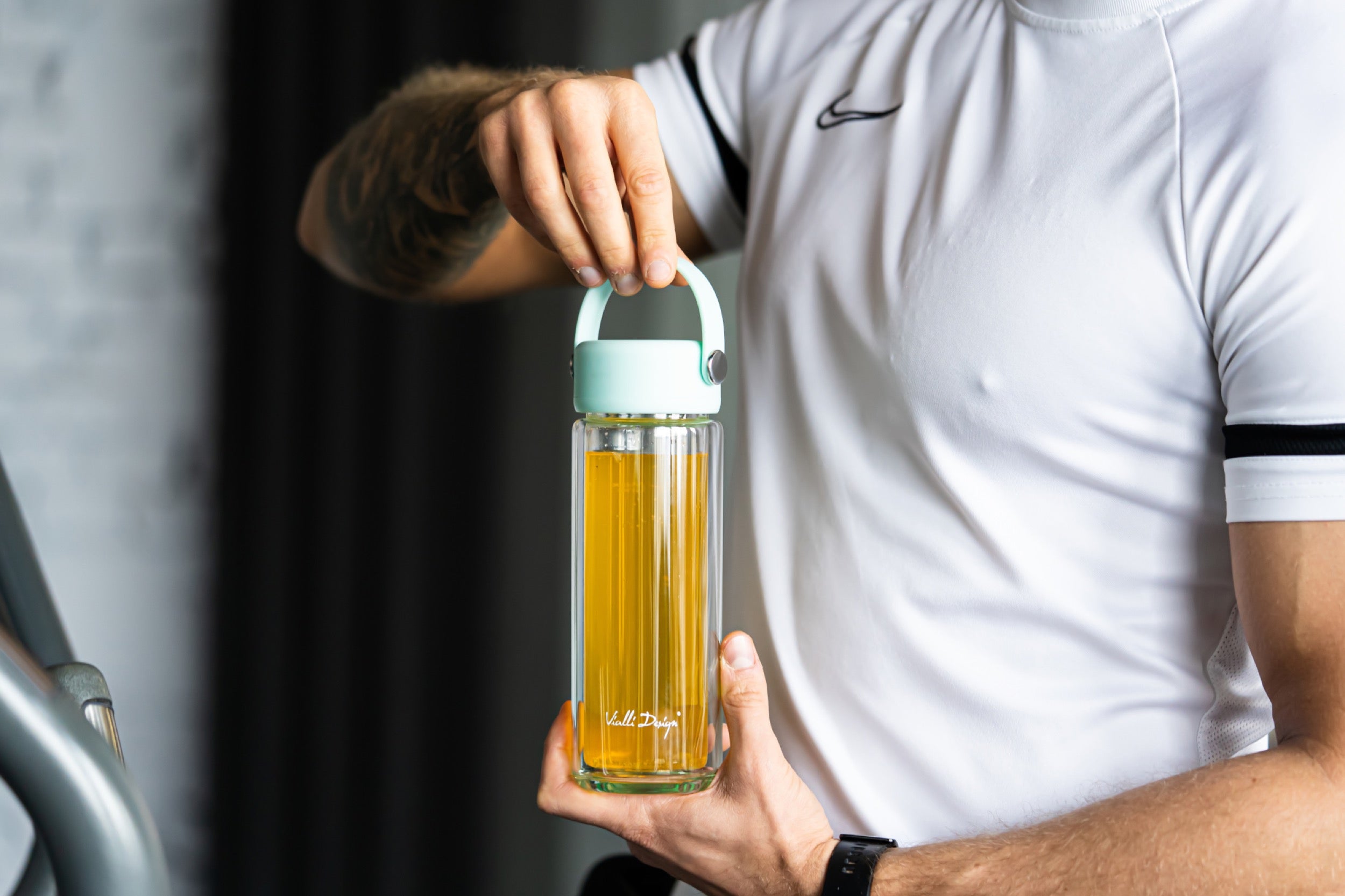 Butelka z zaparzaczem Fuori 350 ml miętowa