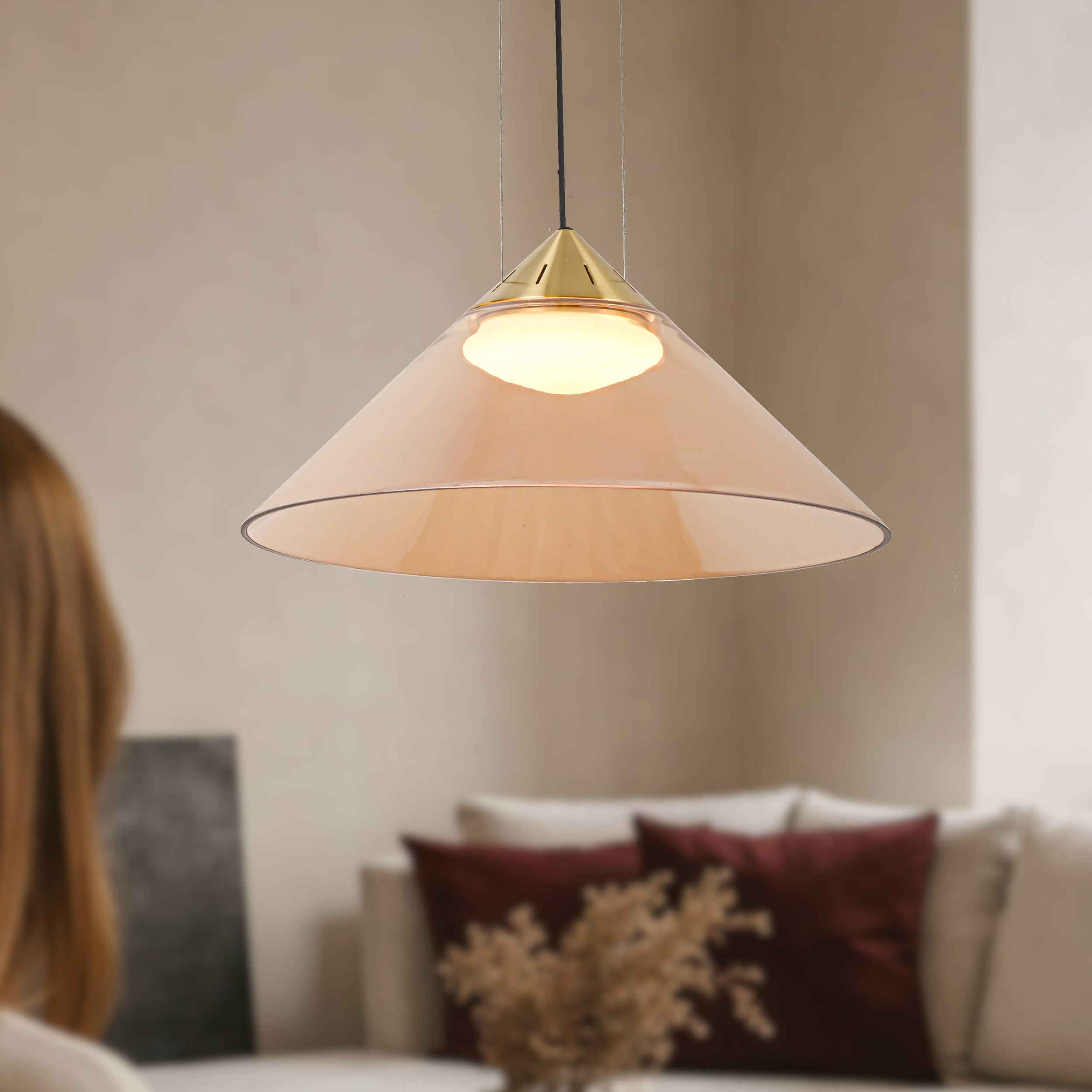 Lampa wisząca Presto 42 złota GX53 10W z bursztynowo-białym kloszem