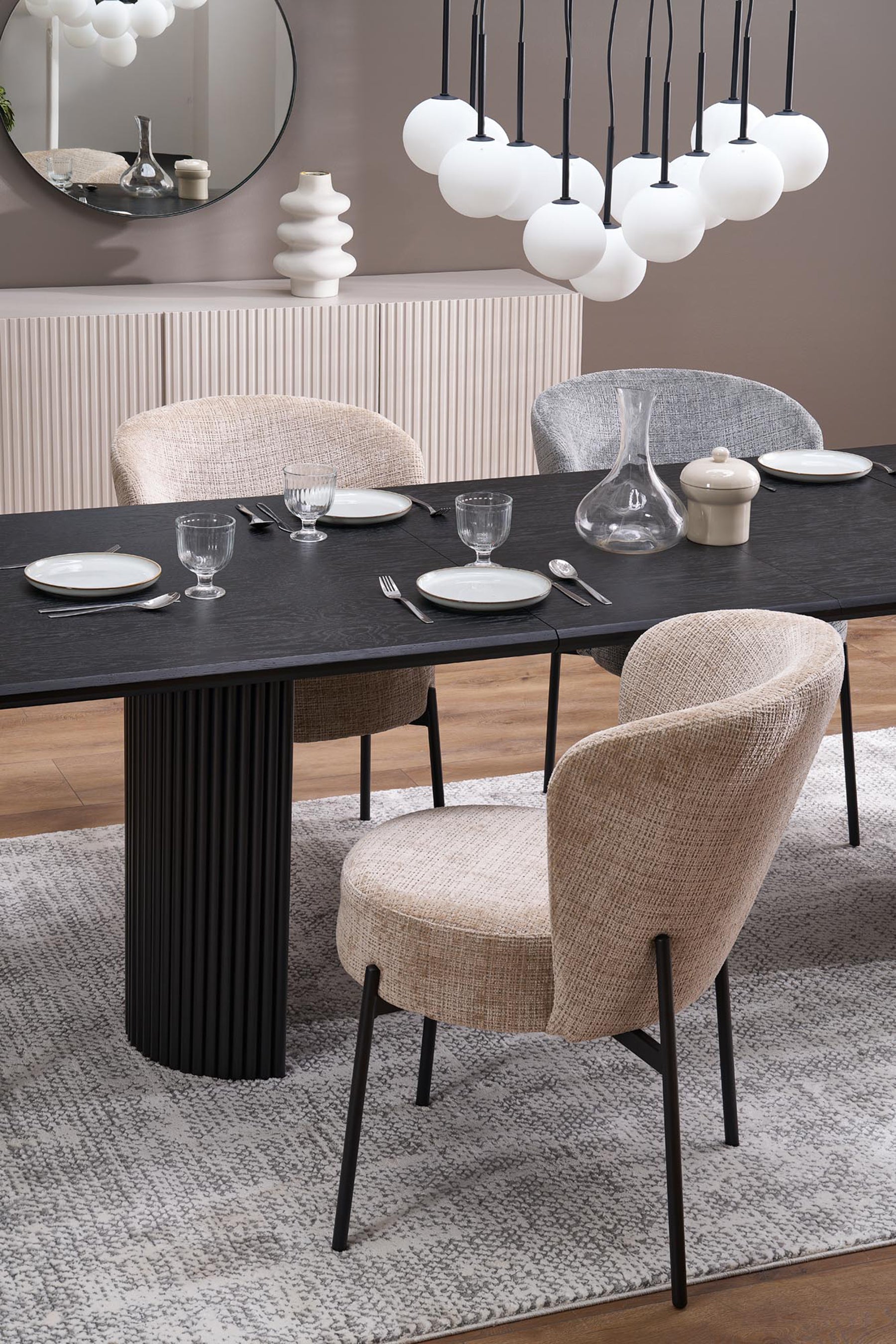 Stół rozkładany do jadalni Tavarro 160-250x90 cm dąb czarny
