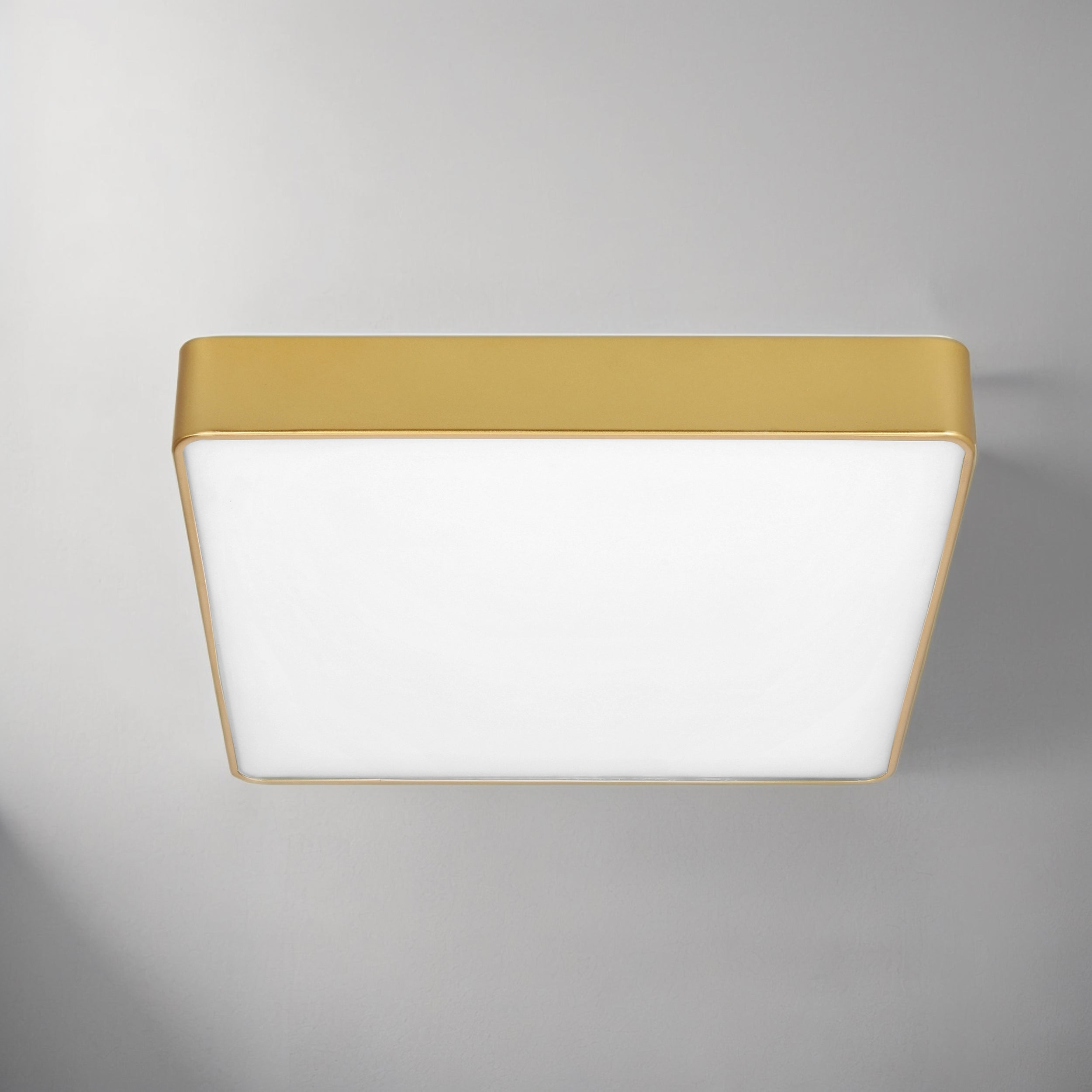 Lampa sufitowa LED Quattro 35x35 kwadratowa mosiężna 4000K 18W z białym kloszem